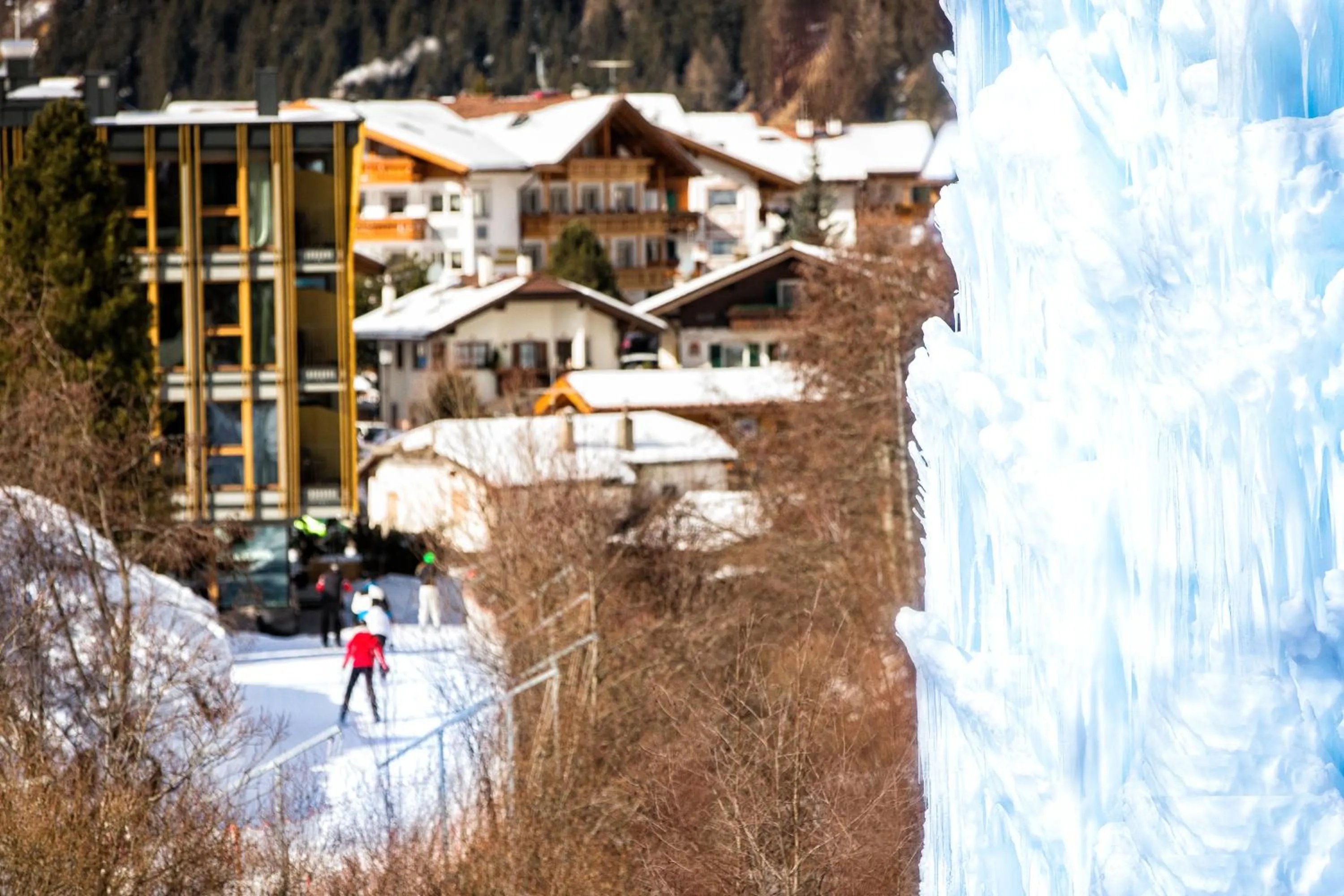 Skiing in Mountain Design Hotel Eden Selva