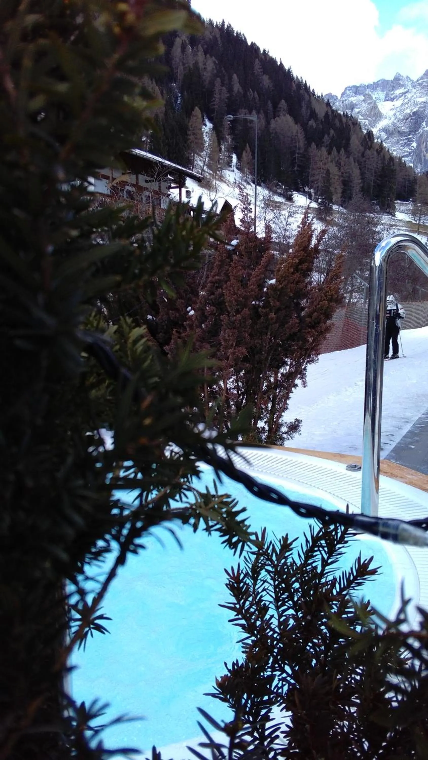 Hot Tub in Mountain Design Hotel Eden Selva