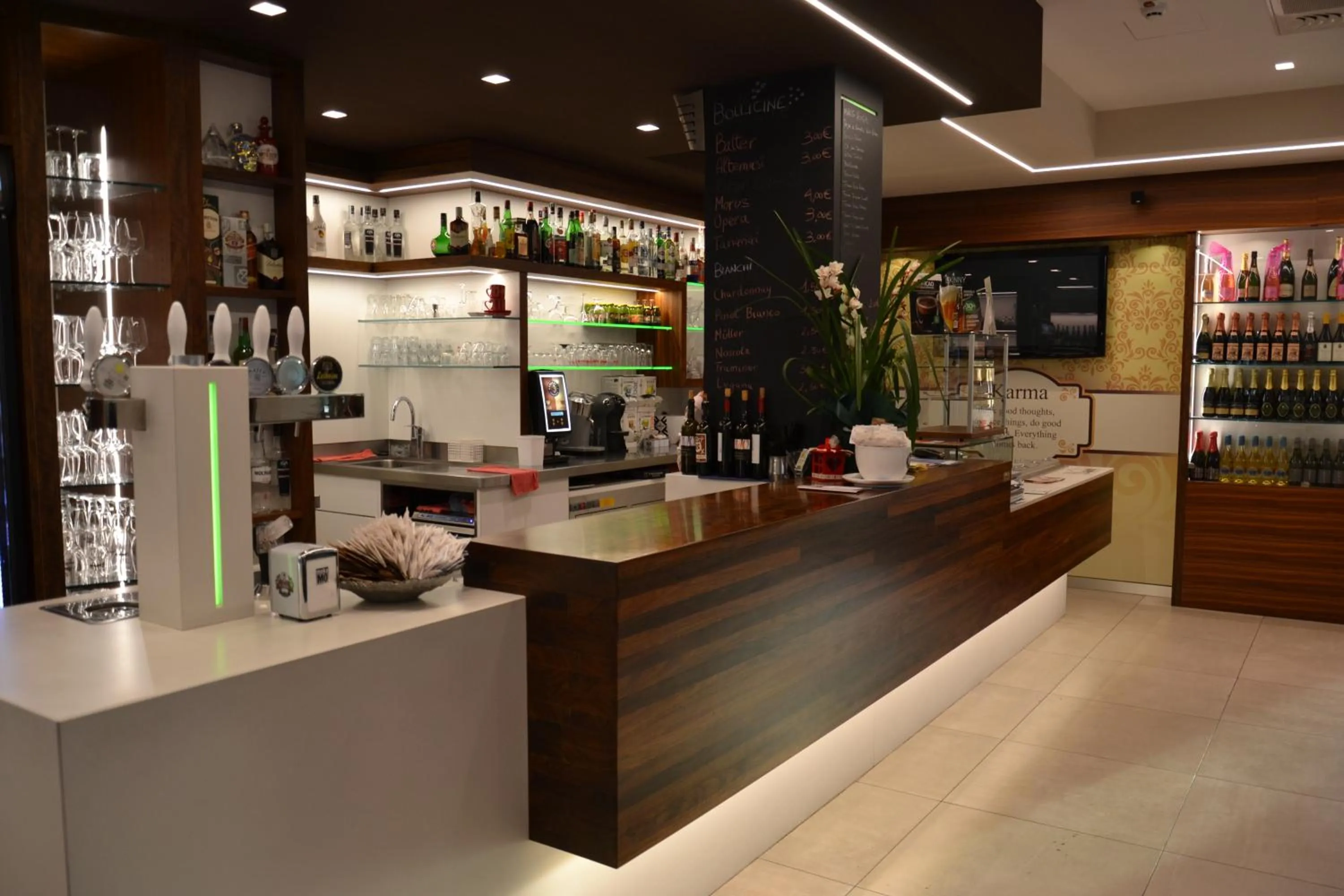 Lounge or bar in Hotel Shangri-La