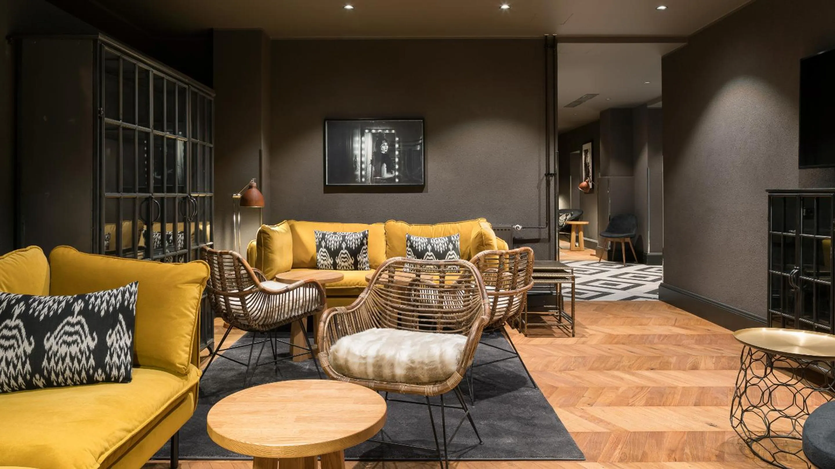 Lounge or bar in Solo Sokos Hotel Turun Seurahuone