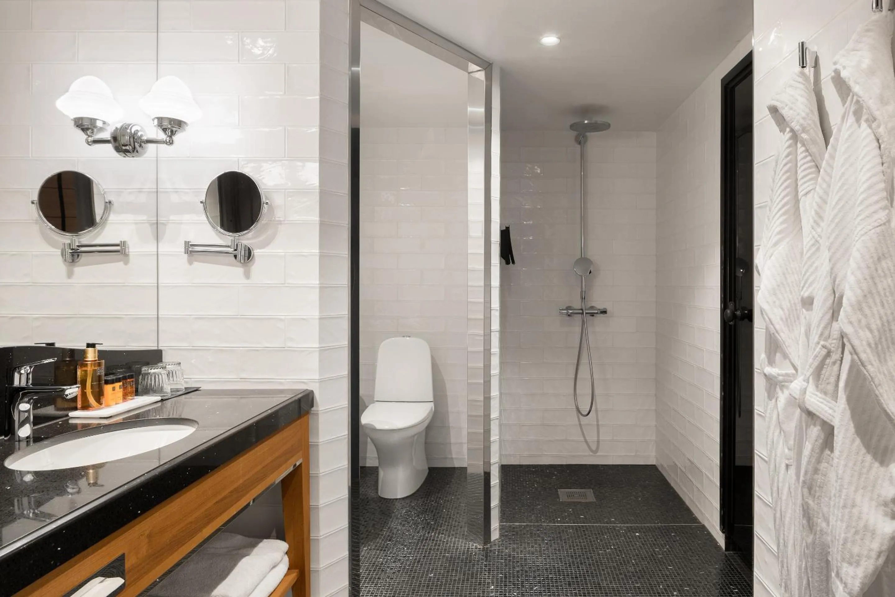 Shower in Solo Sokos Hotel Turun Seurahuone