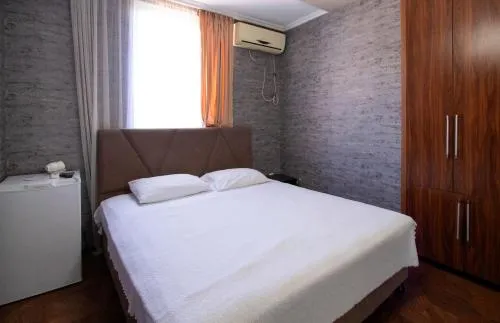 Hotel Smile