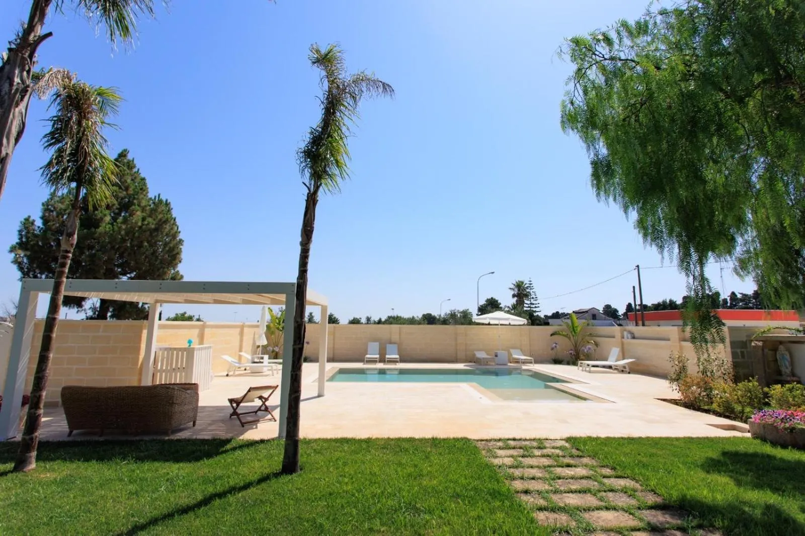 Garden view in Il Giardino di Jo