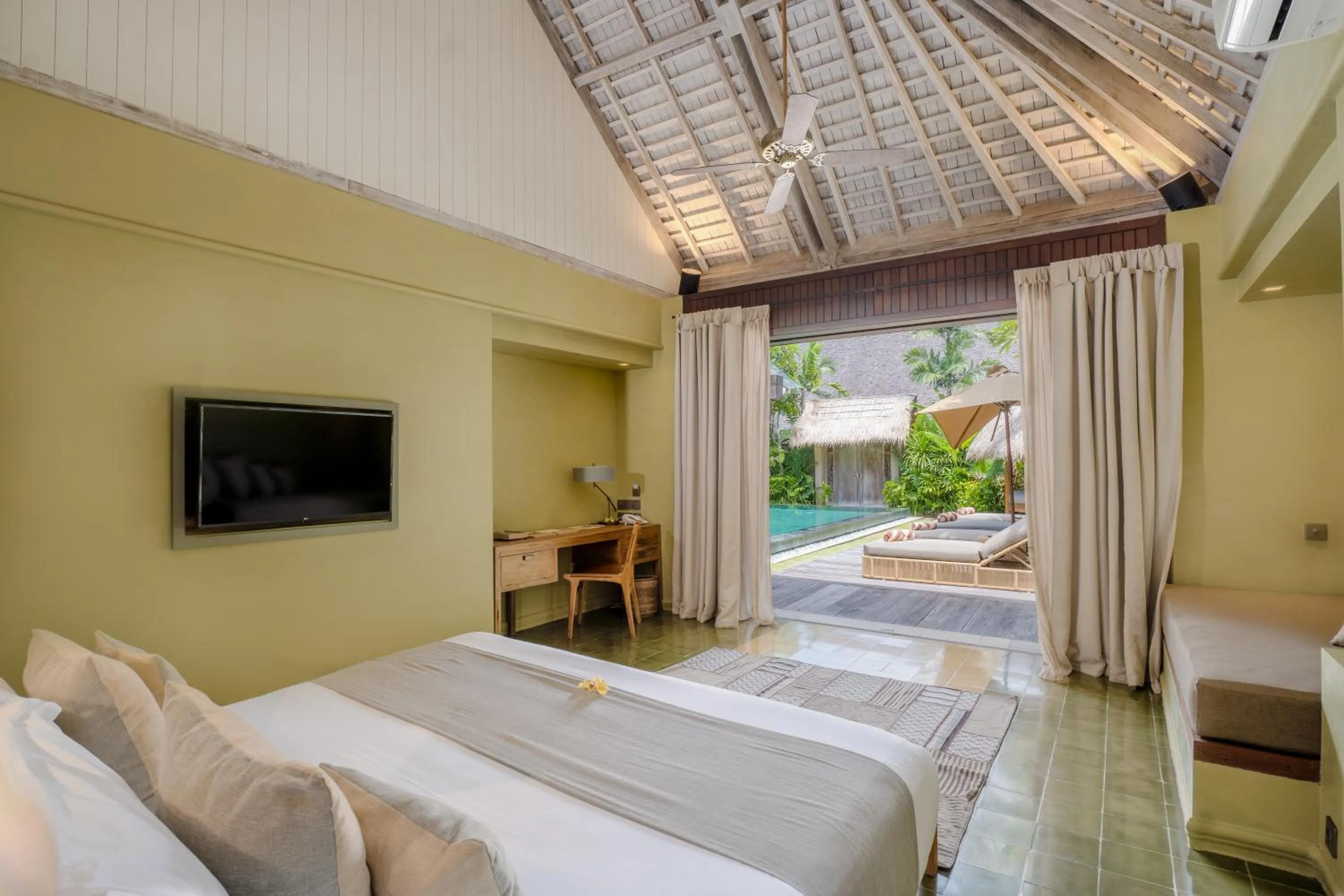 Bedroom, Bed in Space Villas Bali