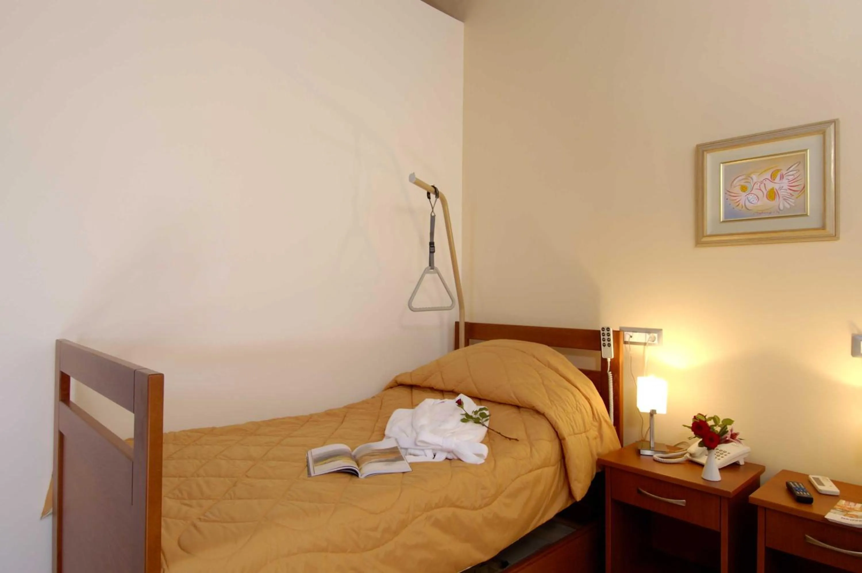 Bed in ERIA RESORT for people with special abilities