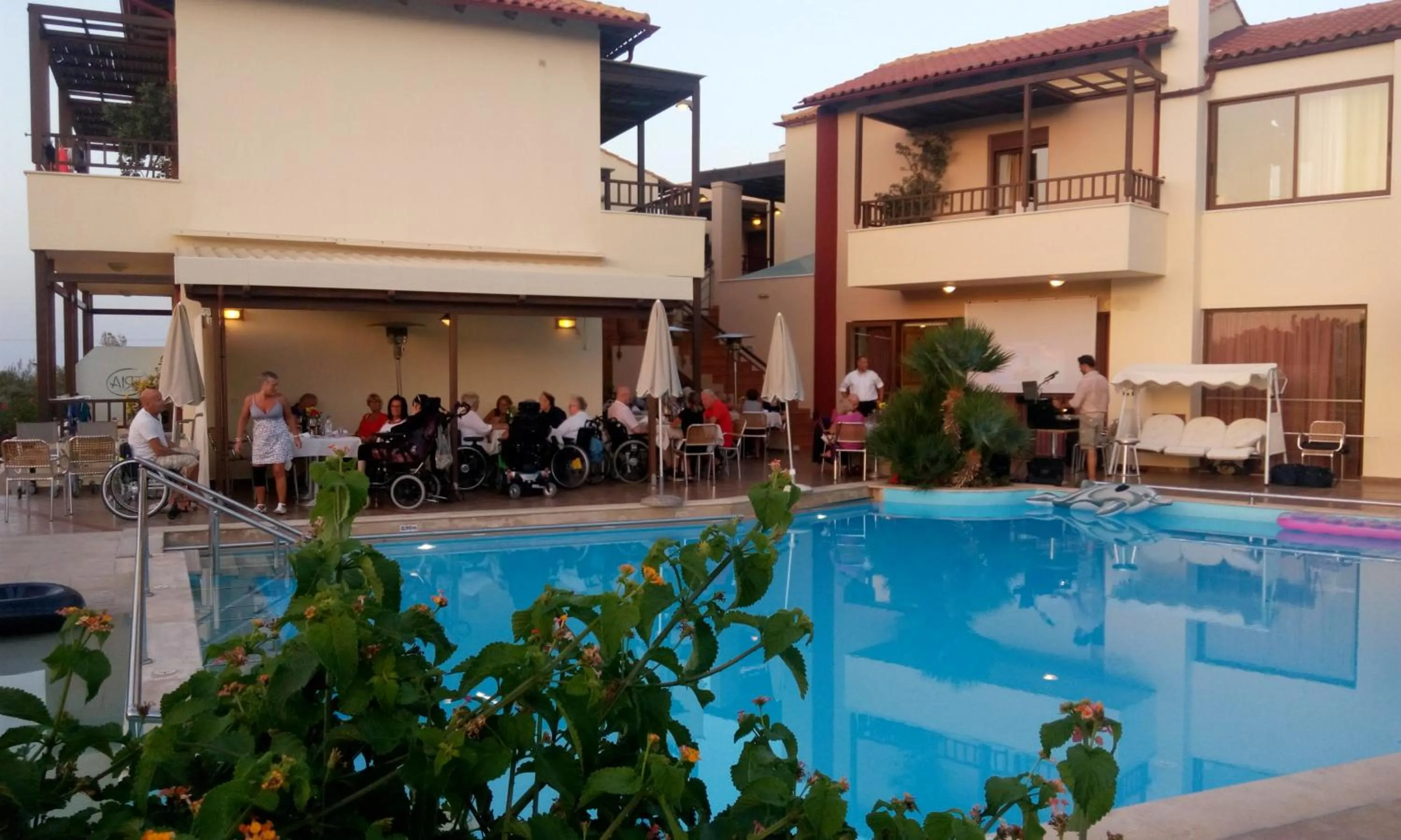 Restaurant/places to eat in ERIA RESORT for people with special abilities