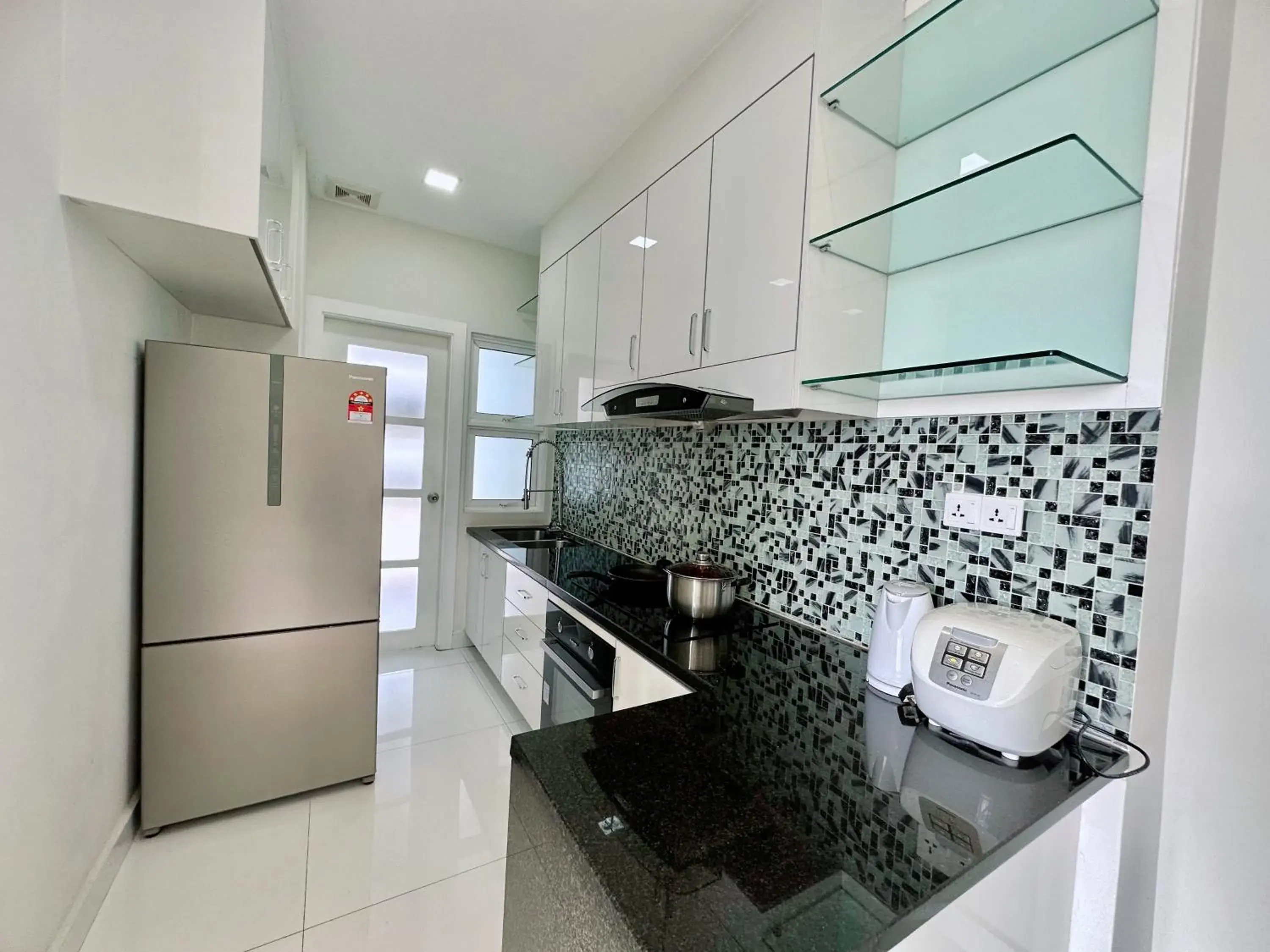 One-Bedroom Apartment in Infinity 28 Hotel and Residence One-Bedroom Apartment in Infinity 28 Hotel and Residence