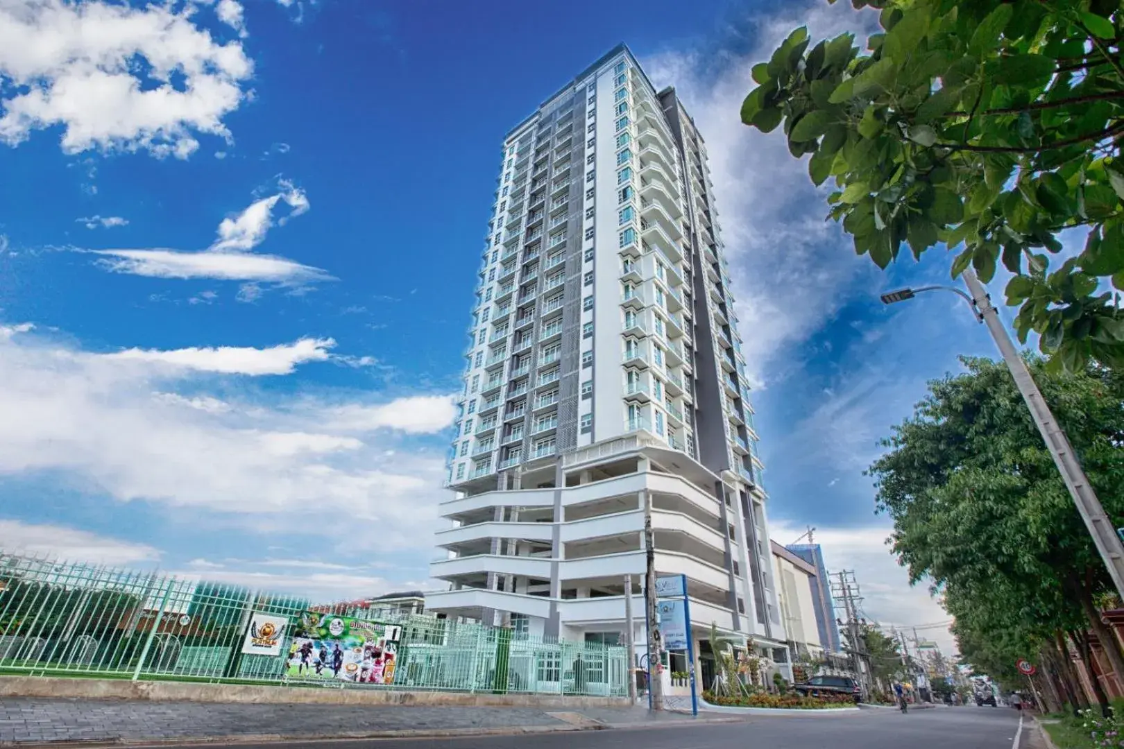 Facade/entrance in Infinity 28 Hotel and Residence Facade/entrance in Infinity 28 Hotel and Residence