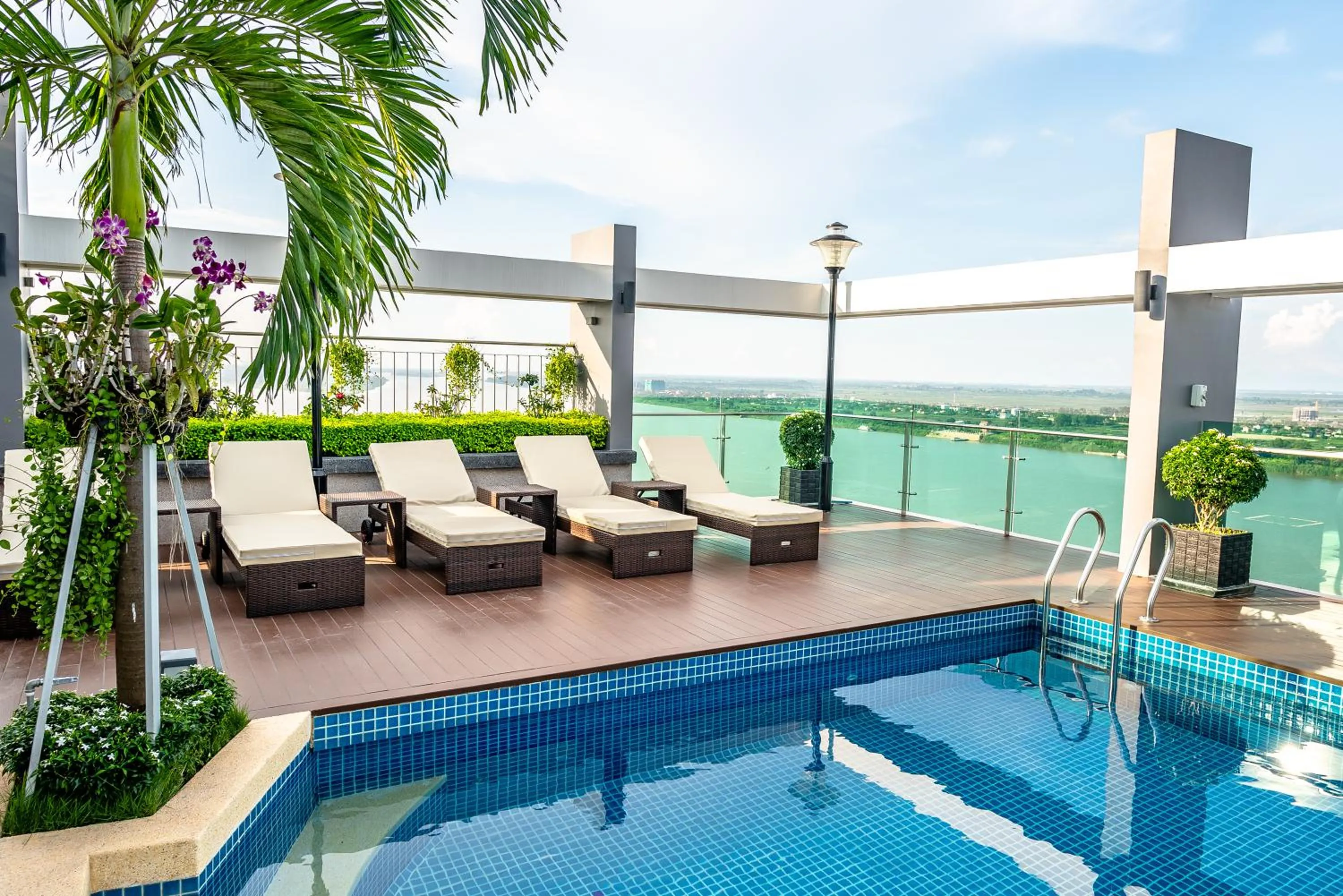 Pool view in Infinity 28 Hotel and Residence