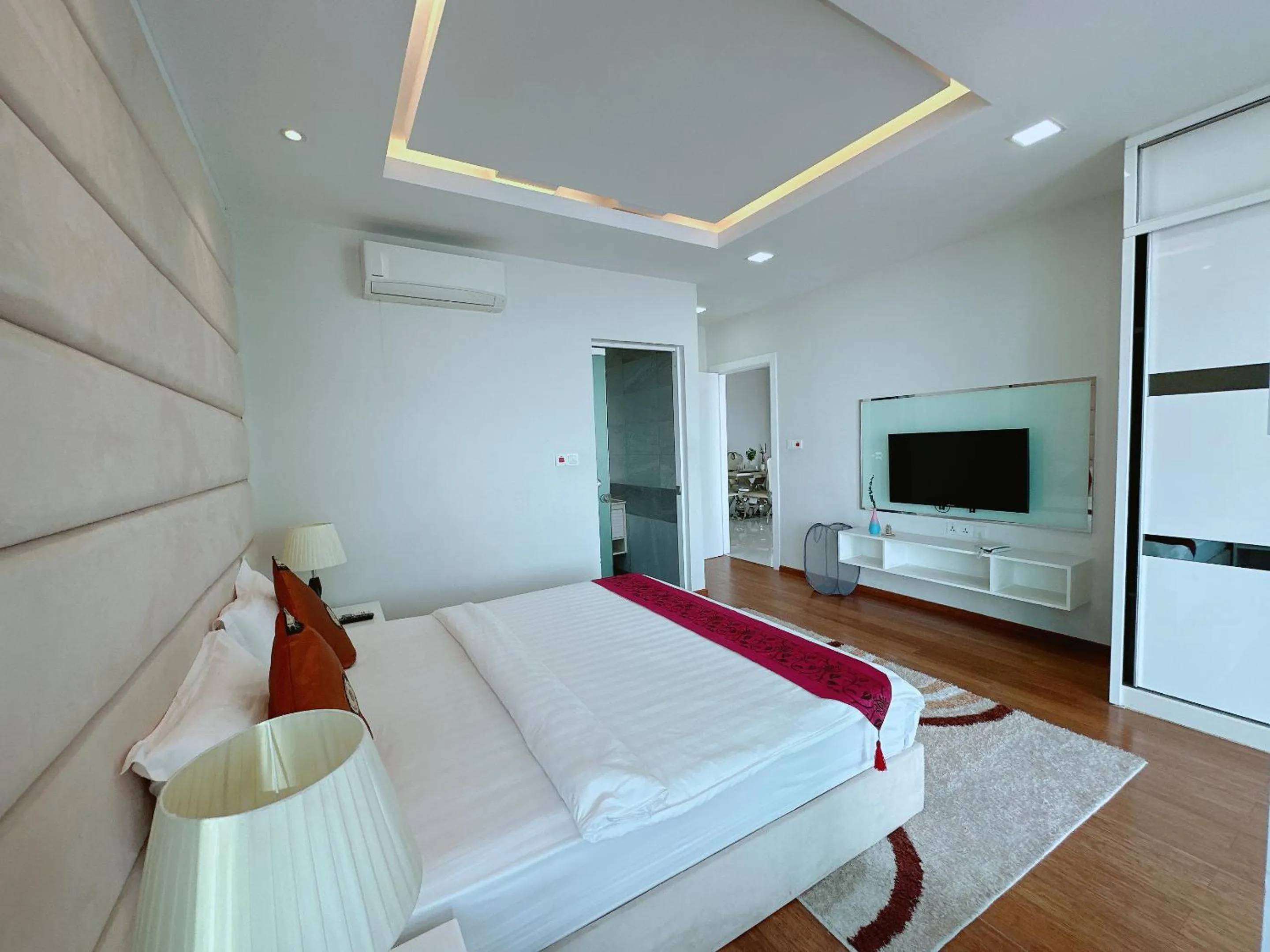 Bed in Infinity 28 Hotel and Residence