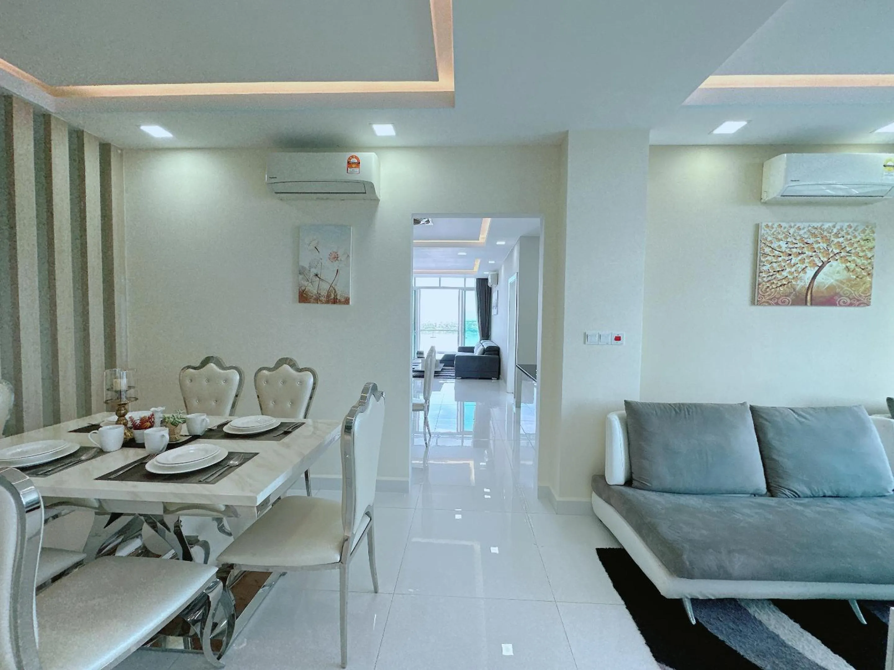 Dining area in Infinity 28 Hotel and Residence