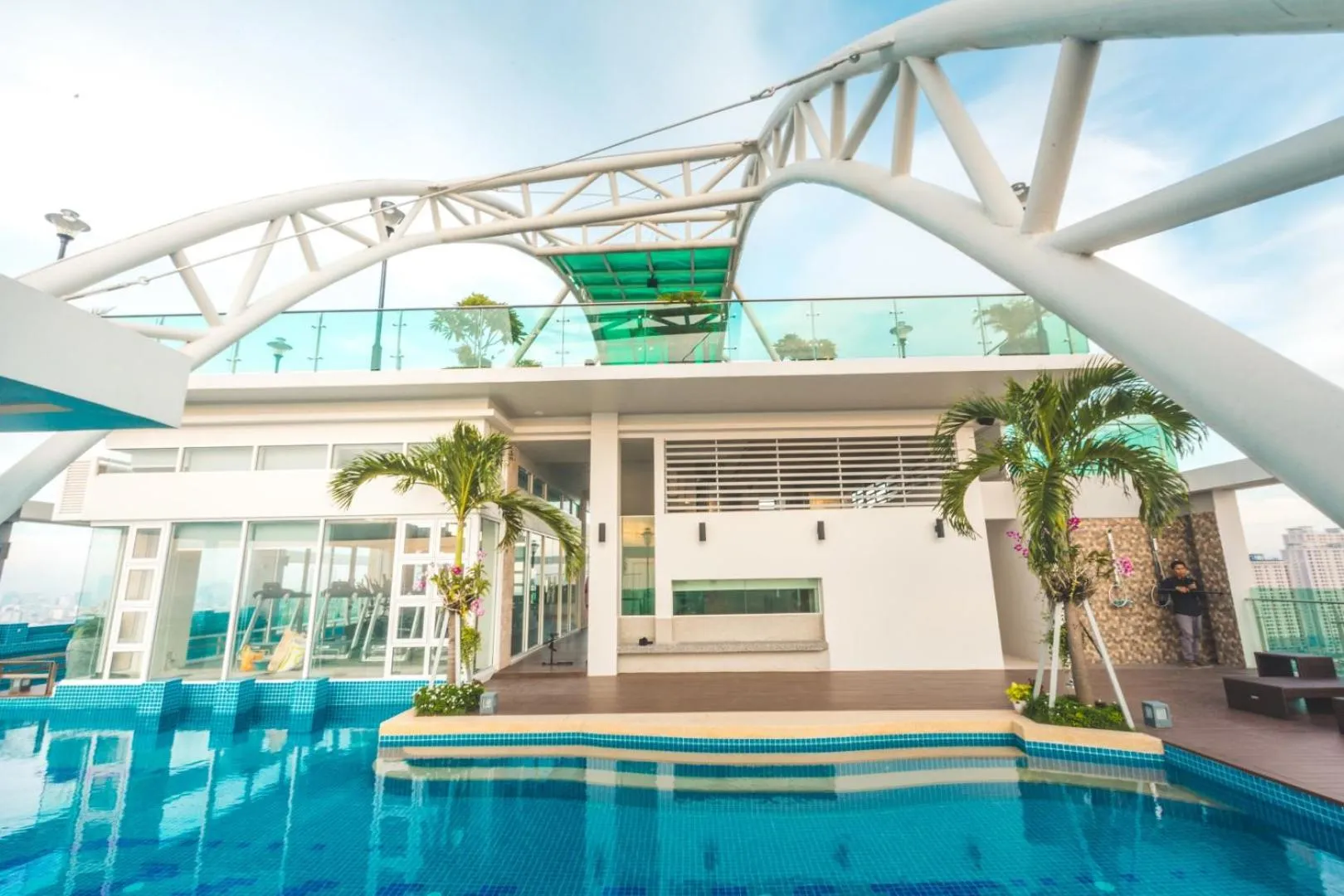 Swimming pool in Infinity 28 Hotel and Residence