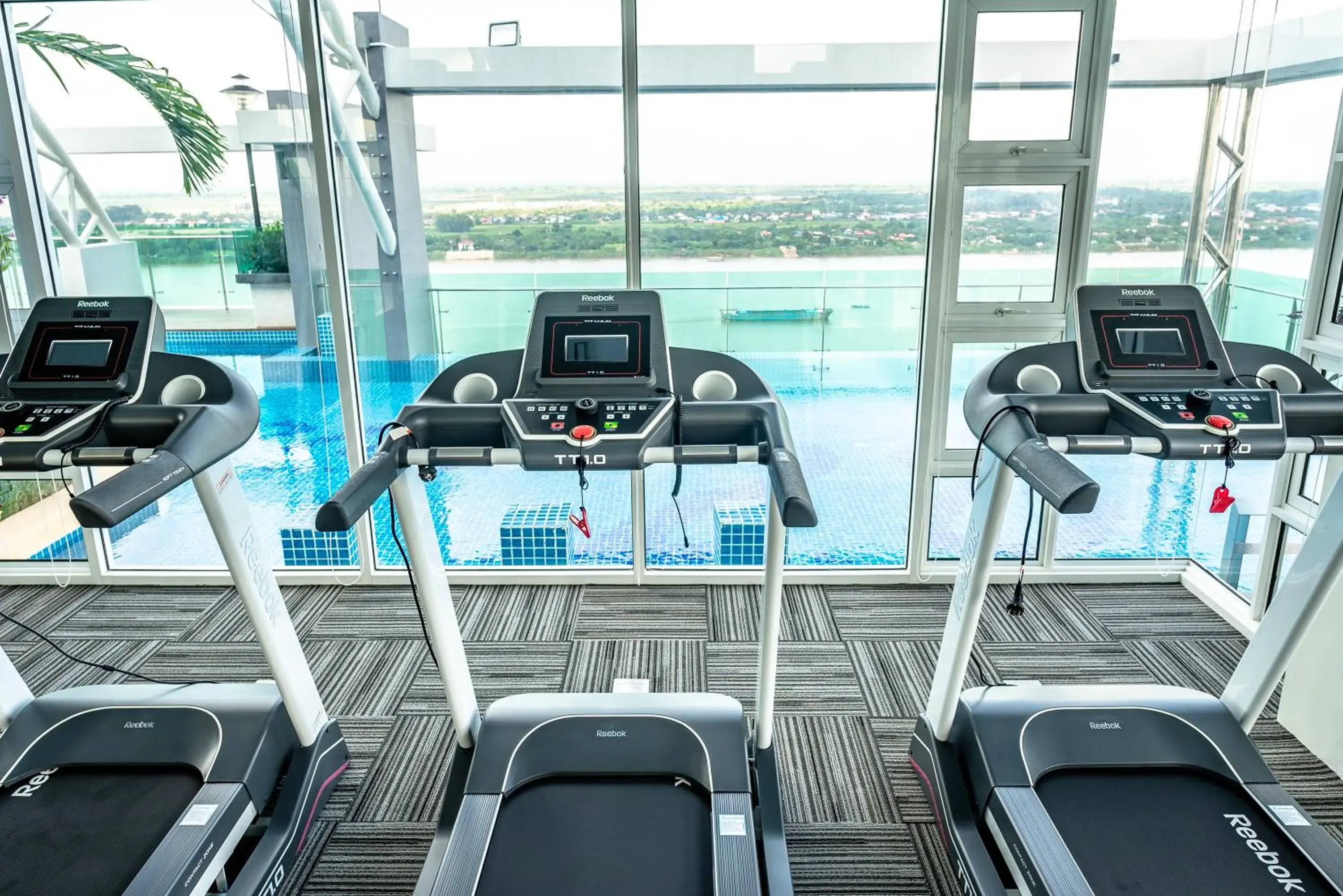 Fitness centre/facilities in Infinity 28 Hotel and Residence Fitness centre/facilities in Infinity 28 Hotel and Residence
