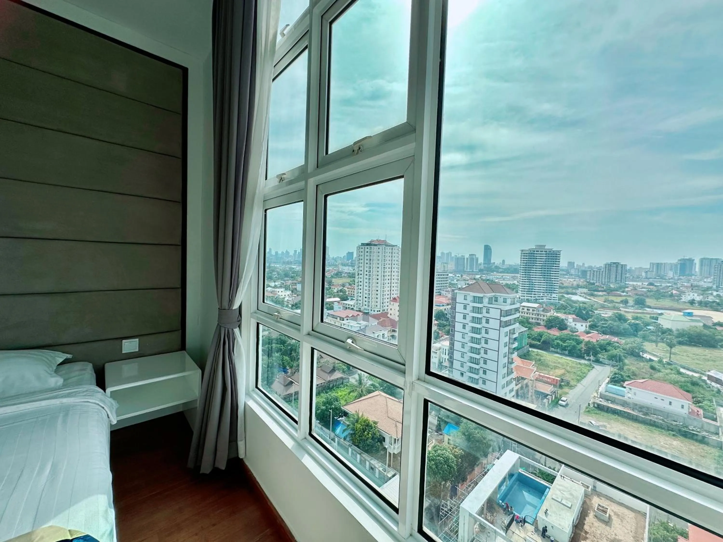 City view, Bed in Infinity 28 Hotel and Residence