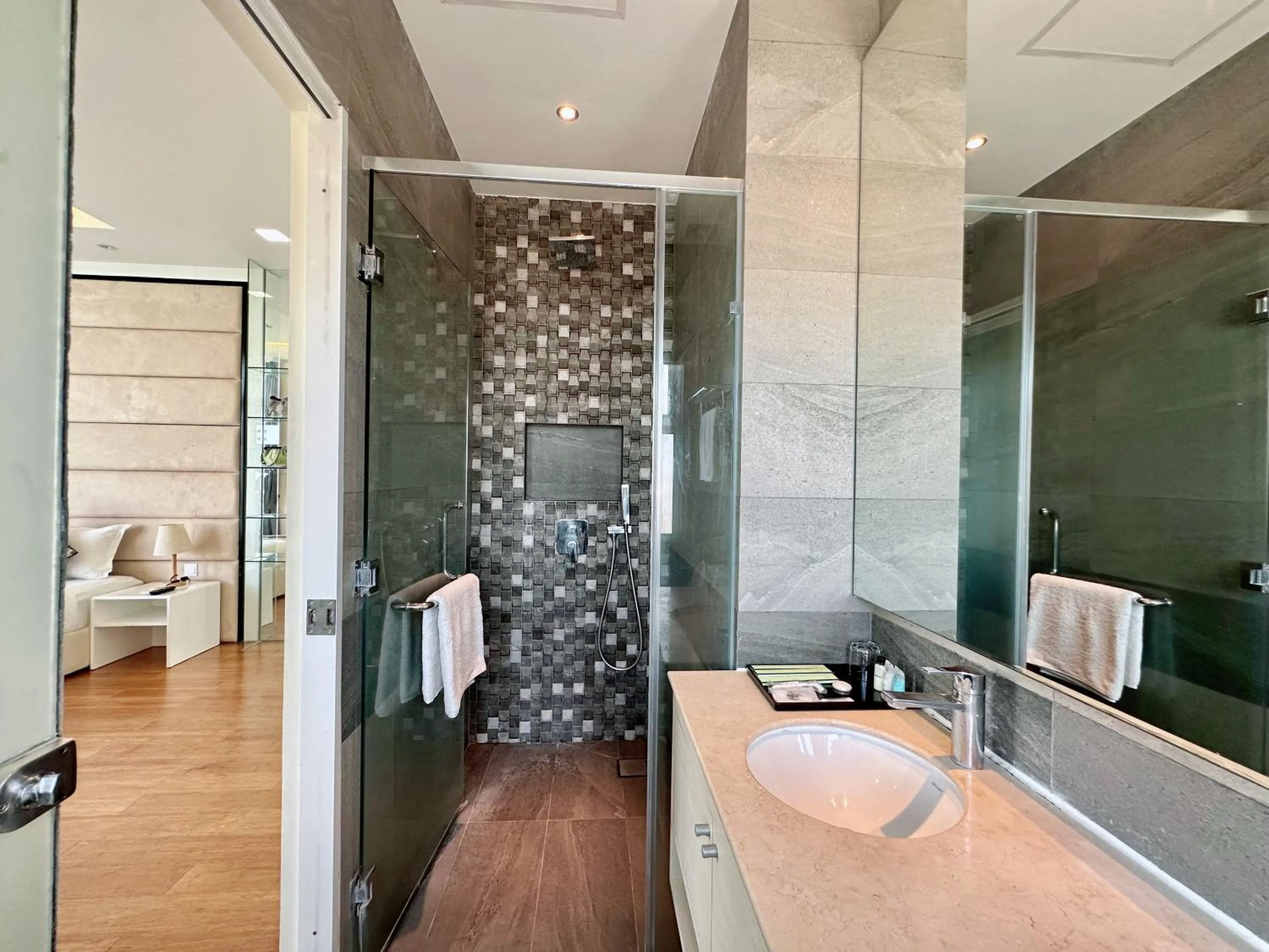 Bathroom in Infinity 28 Hotel and Residence