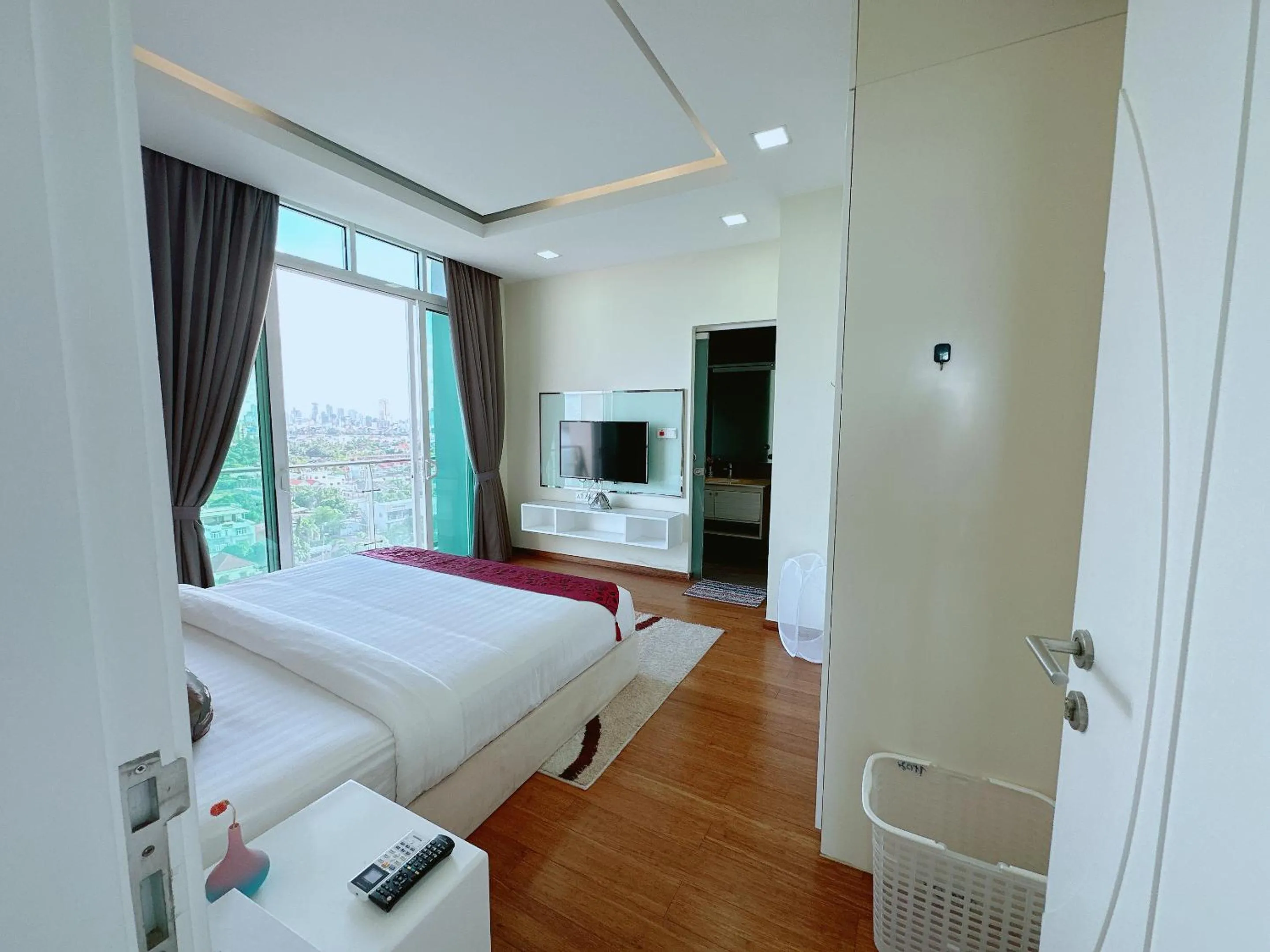 Bed in Infinity 28 Hotel and Residence