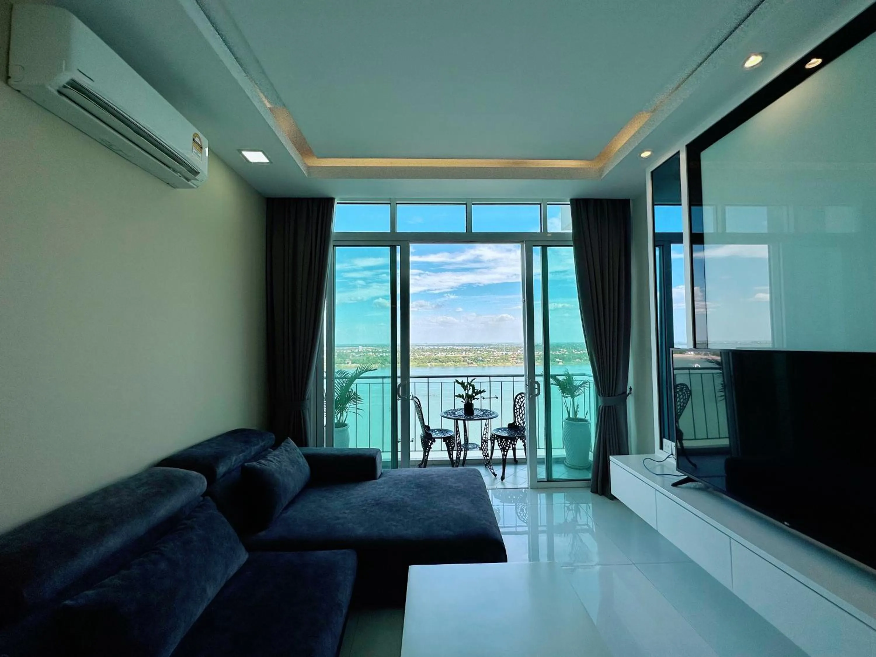 Living room in Infinity 28 Hotel and Residence