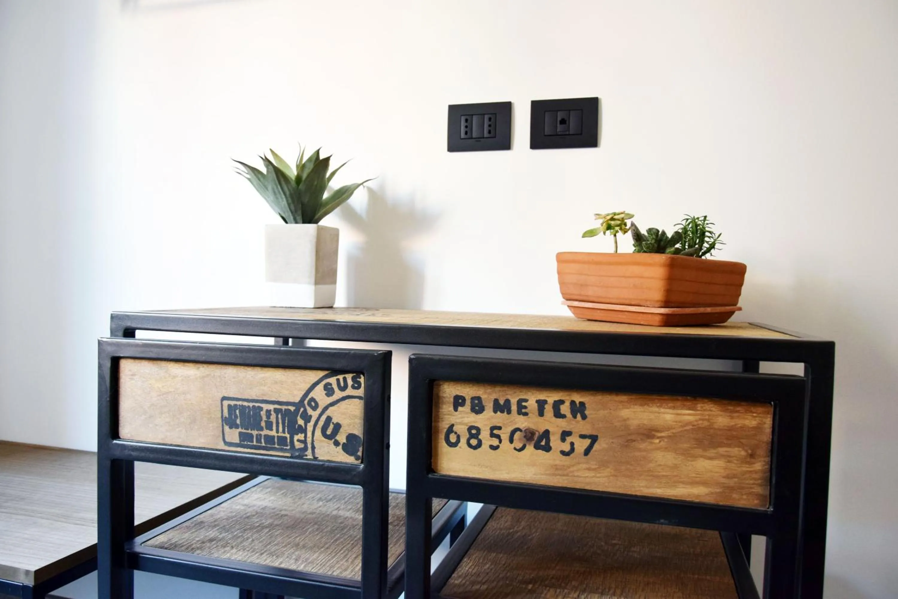 Photo of the whole room in Damiva