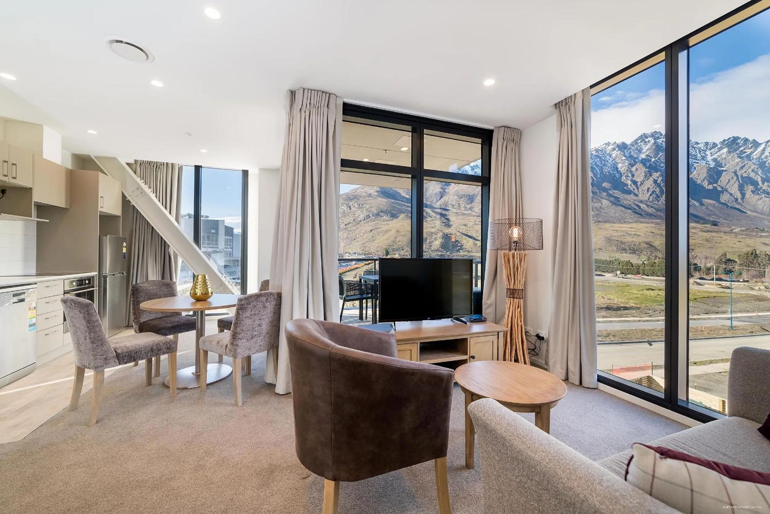 Executive 2 Bedroom Apartment Remarkables Park