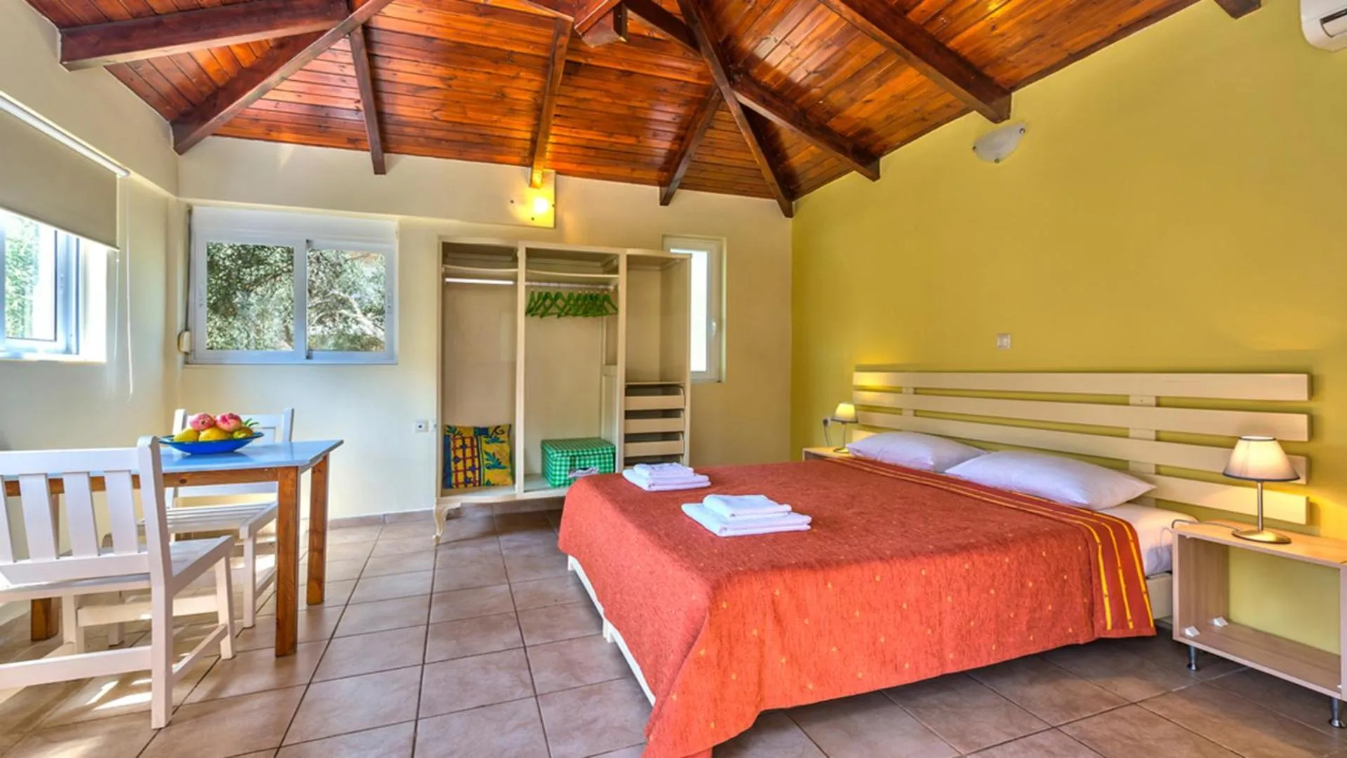 Living room, Bed in Elea