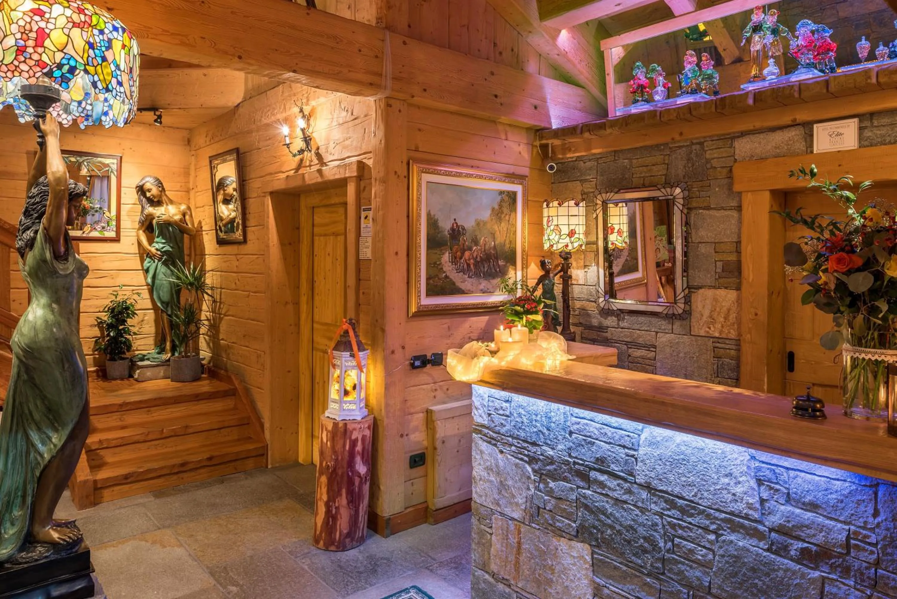 Lobby or reception in Park Chalet Village