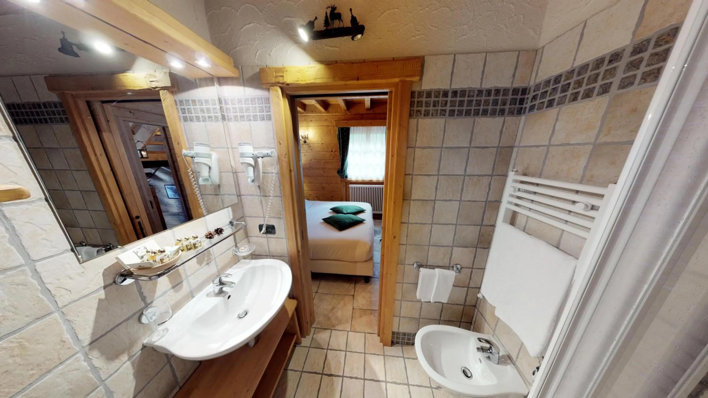 Shower in Park Chalet Village