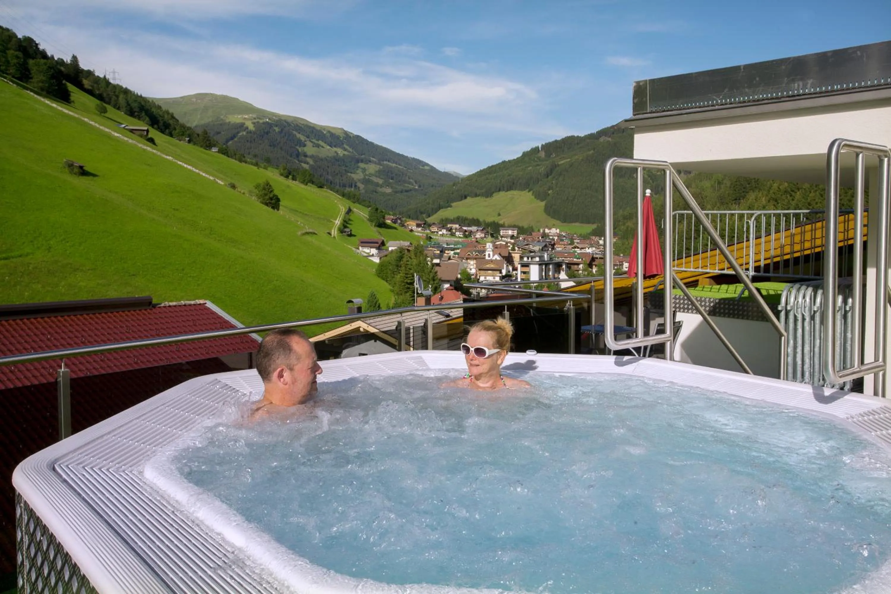 Swimming pool in Alpenhof