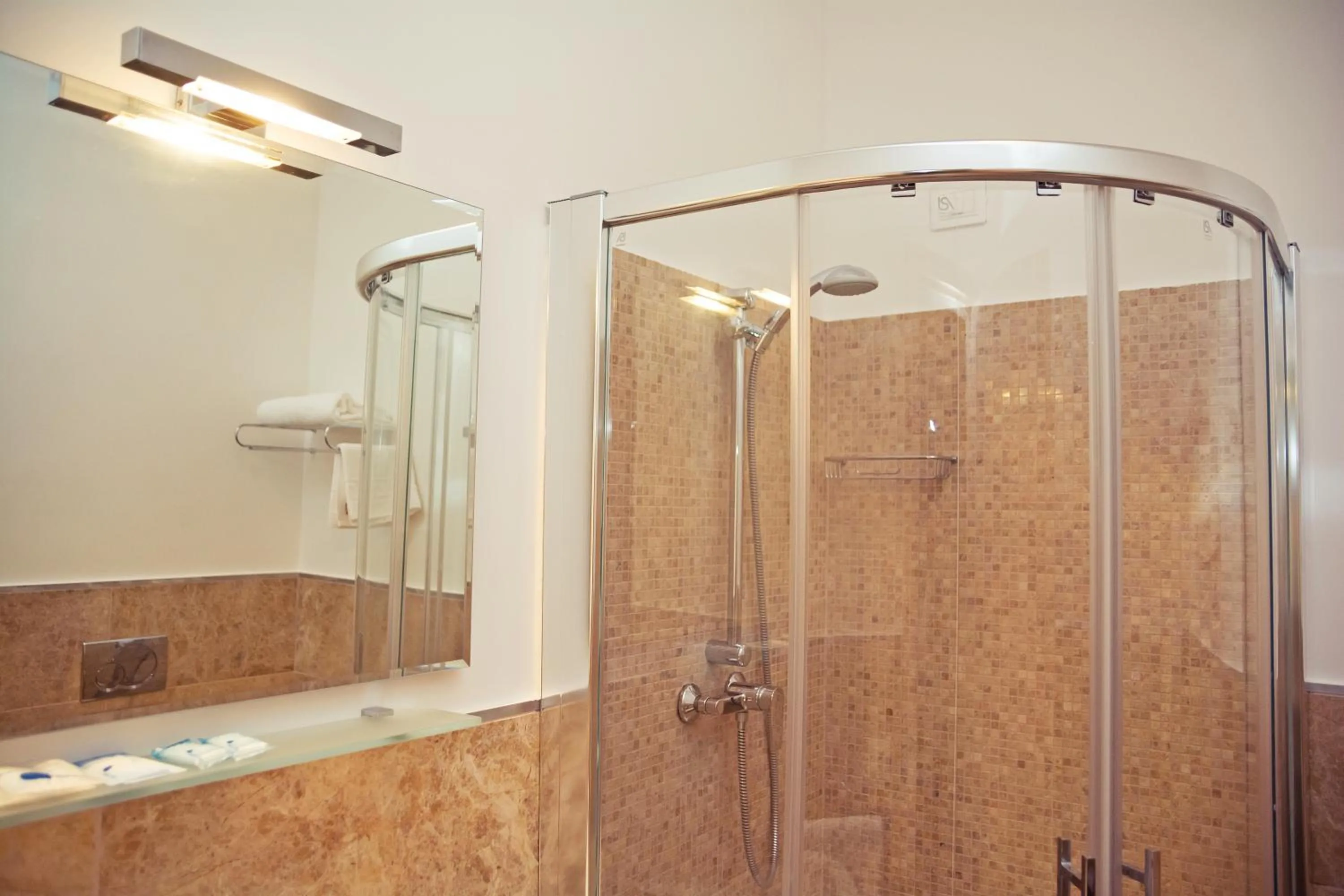 Shower in Hotel Di Nardo