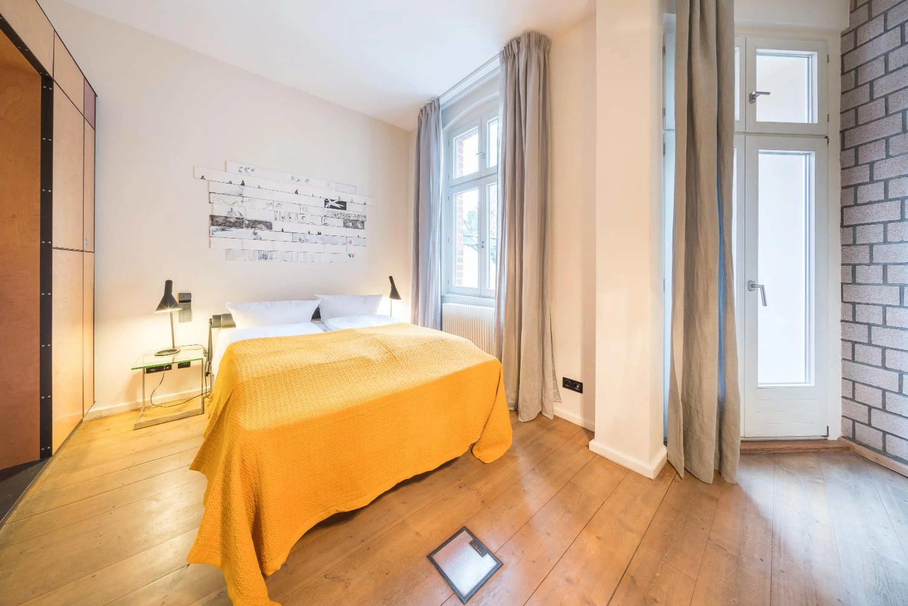 Bed in Design Apartments - "Im Holländerhaus"