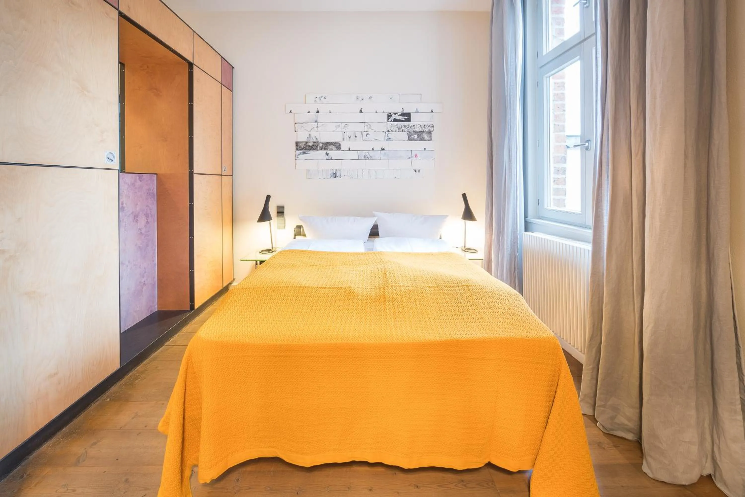 Bed in Design Apartments - "Im Holländerhaus"