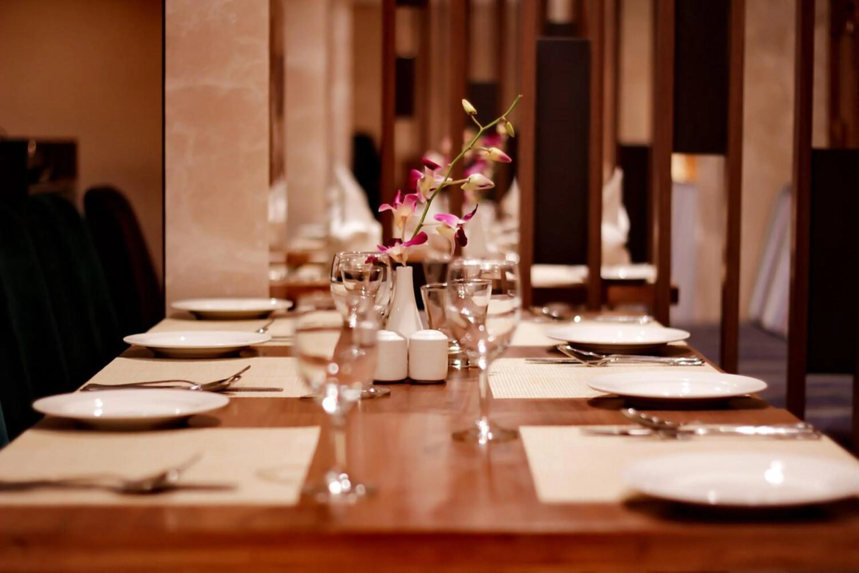 Restaurant/places to eat in Hotel Heritage formerly known as Comfort Inn Heritage