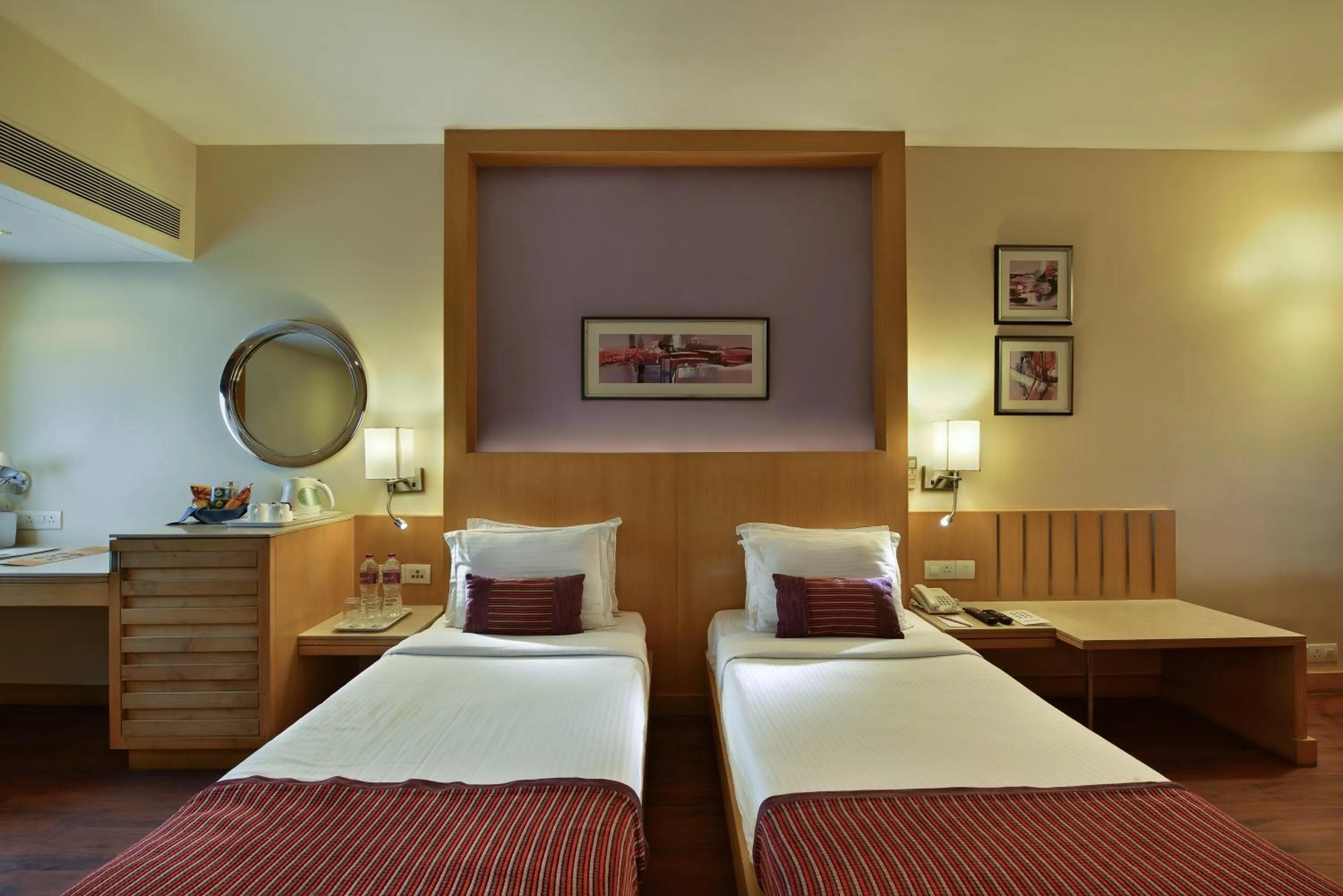 Bed in Hotel Heritage formerly known as Comfort Inn Heritage