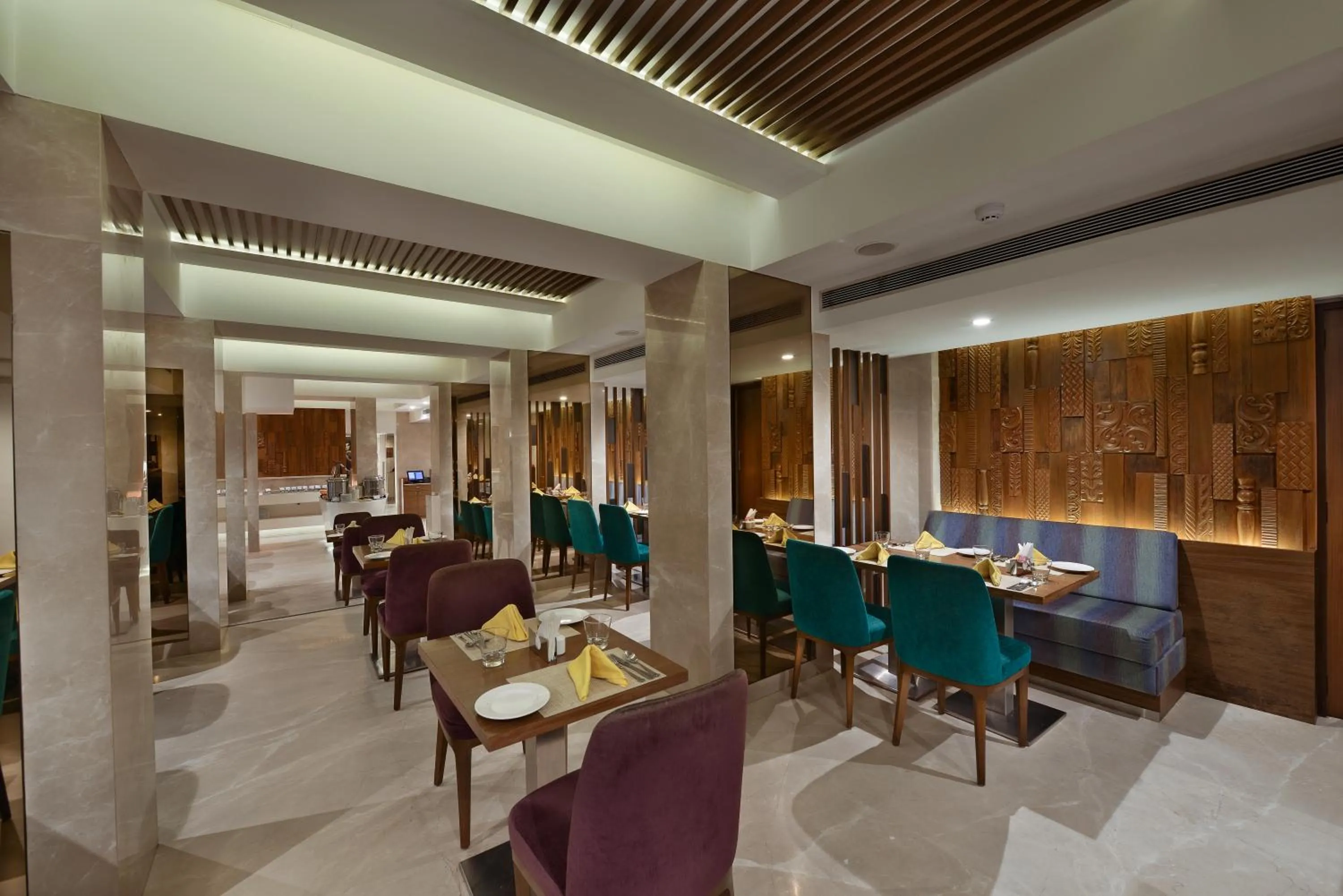 Restaurant/places to eat in Hotel Heritage formerly known as Comfort Inn Heritage