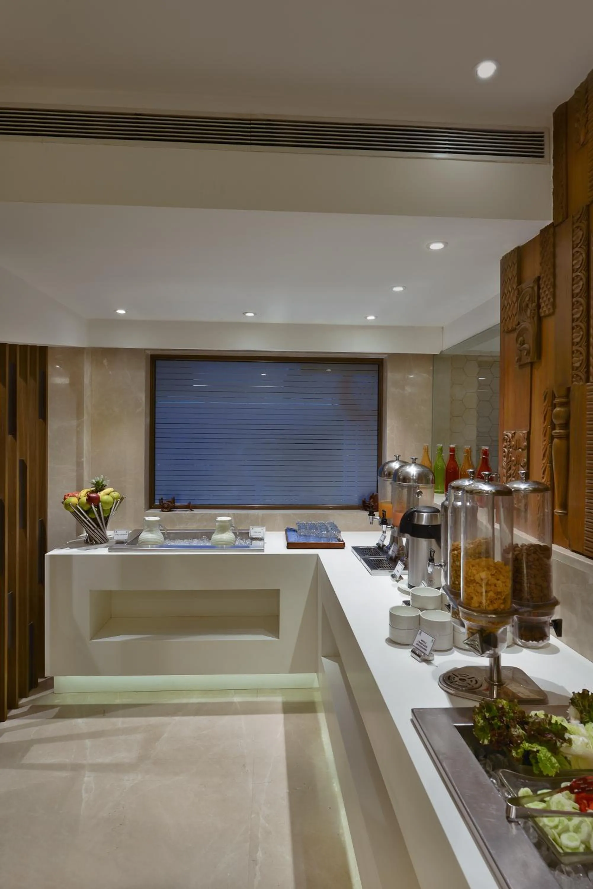 Meals in Hotel Heritage formerly known as Comfort Inn Heritage