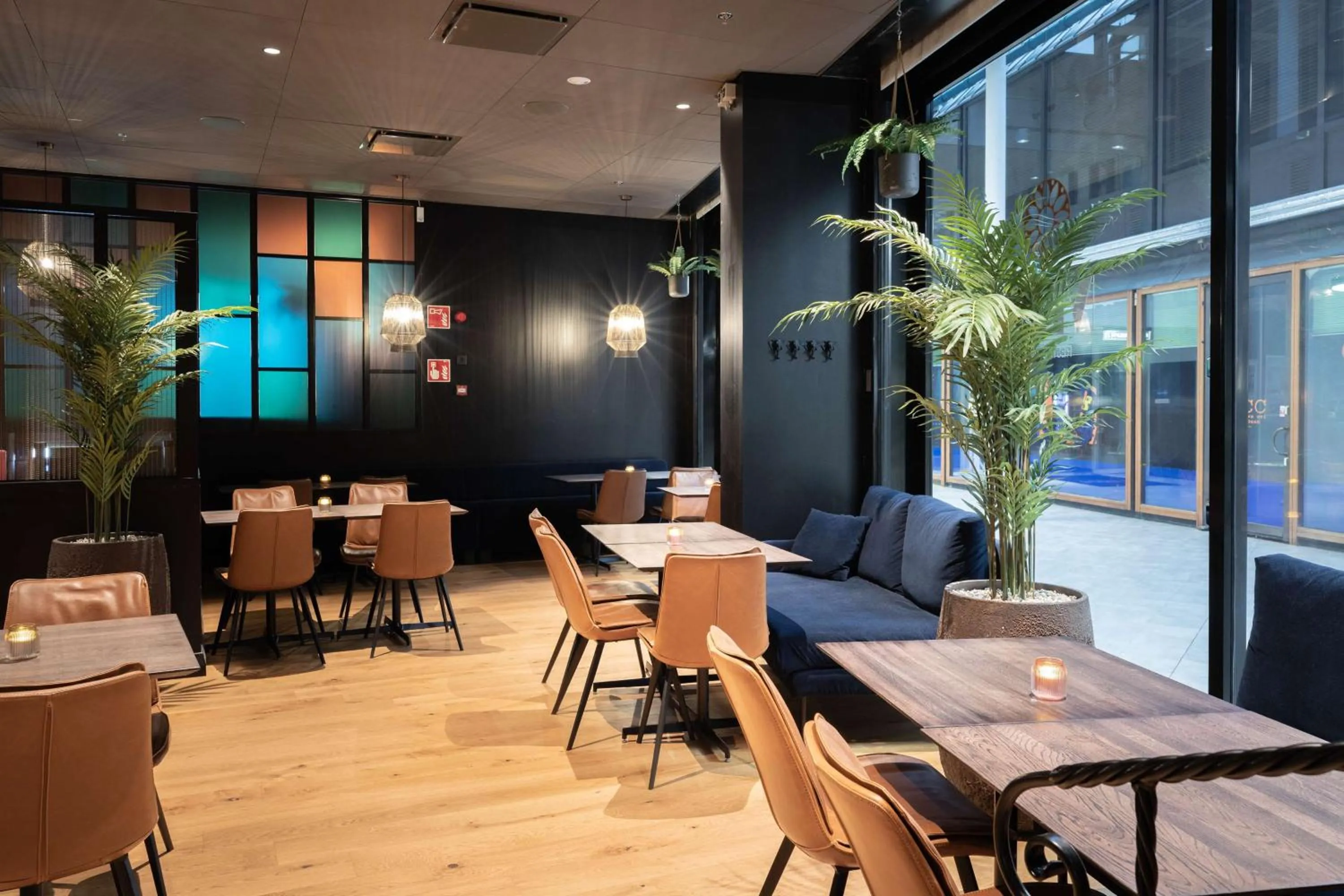 Restaurant/places to eat in Scandic Hamburger Börs