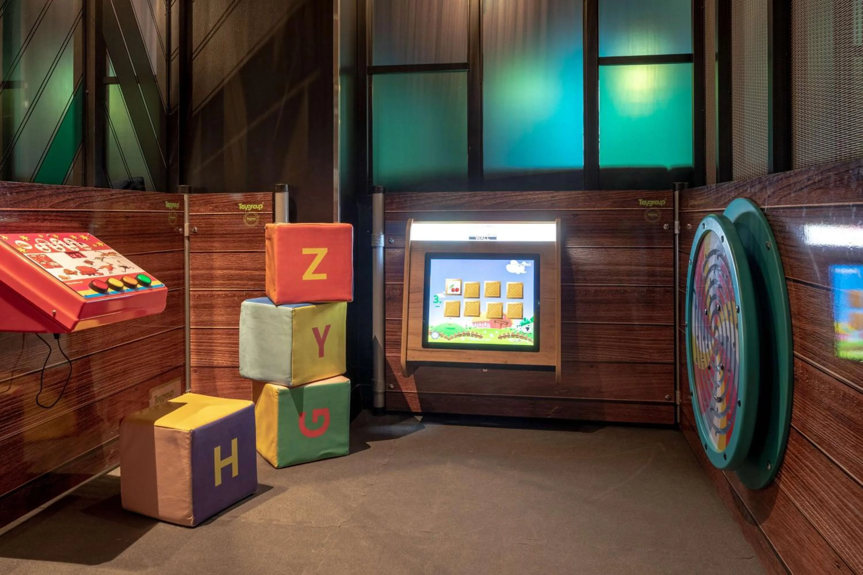 Restaurant/places to eat in Scandic Hamburger Börs