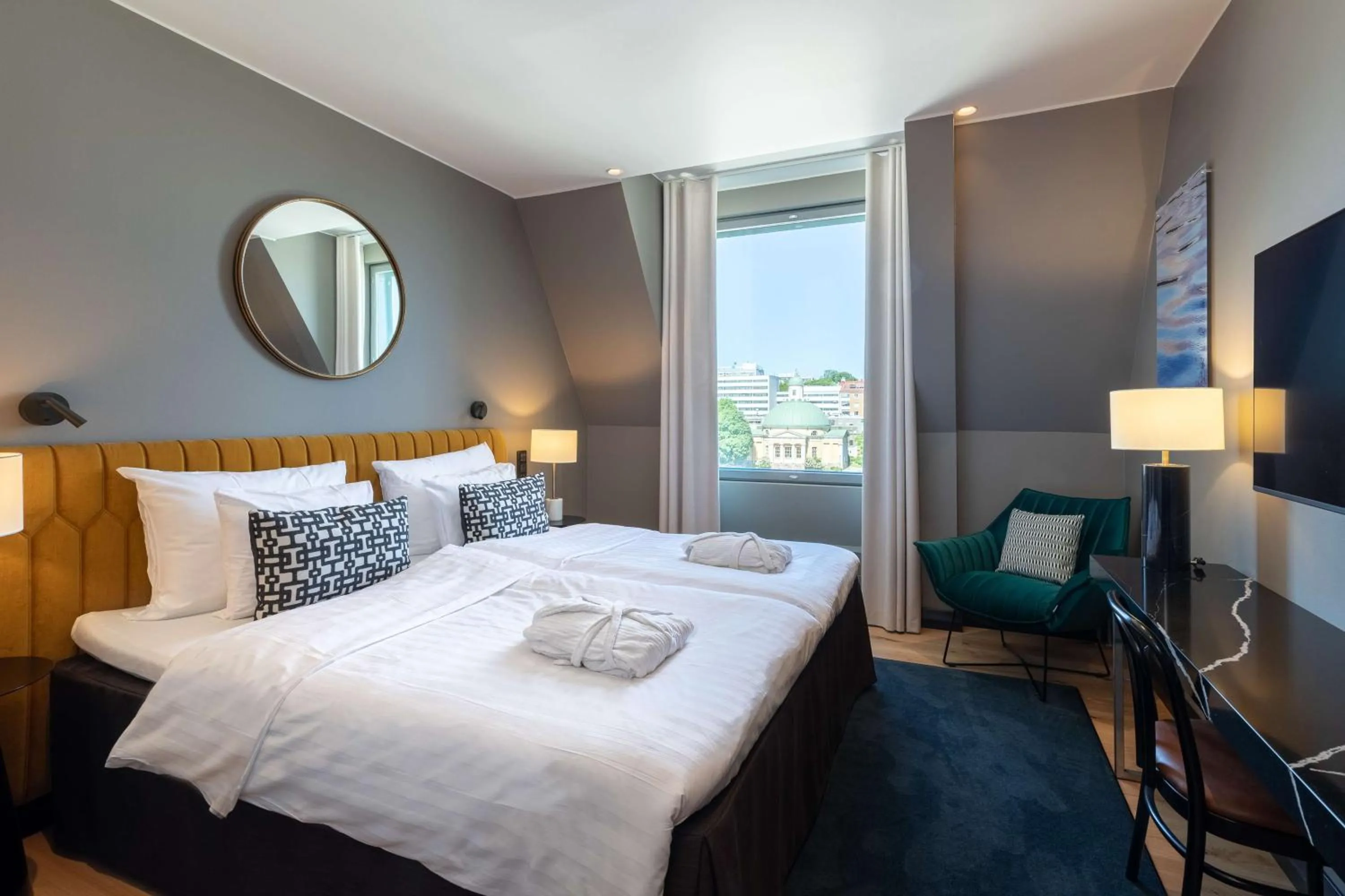 Bedroom, Bed in Scandic Hamburger Börs