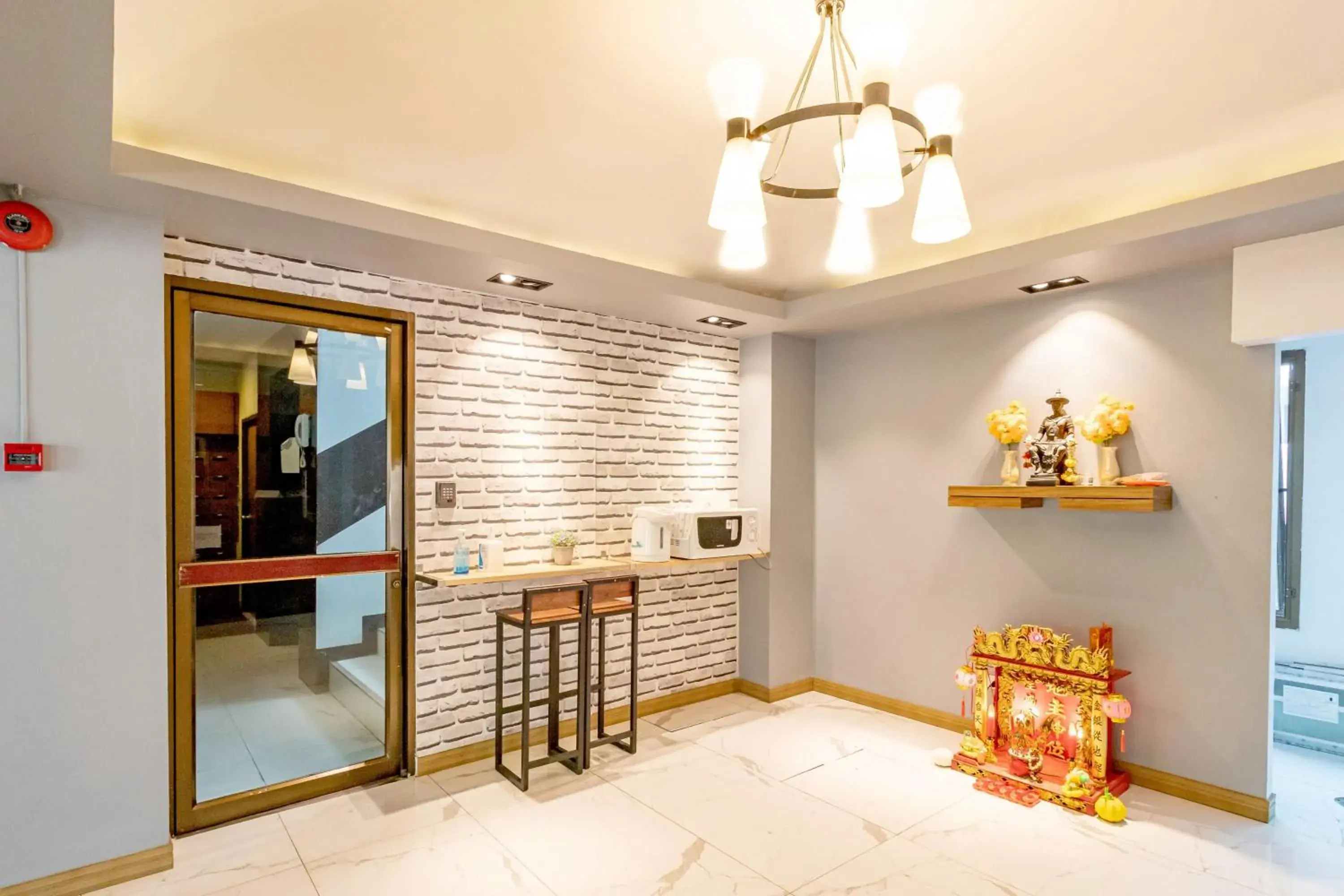 Property building in Living Naraa Place Property building in Living Naraa Place