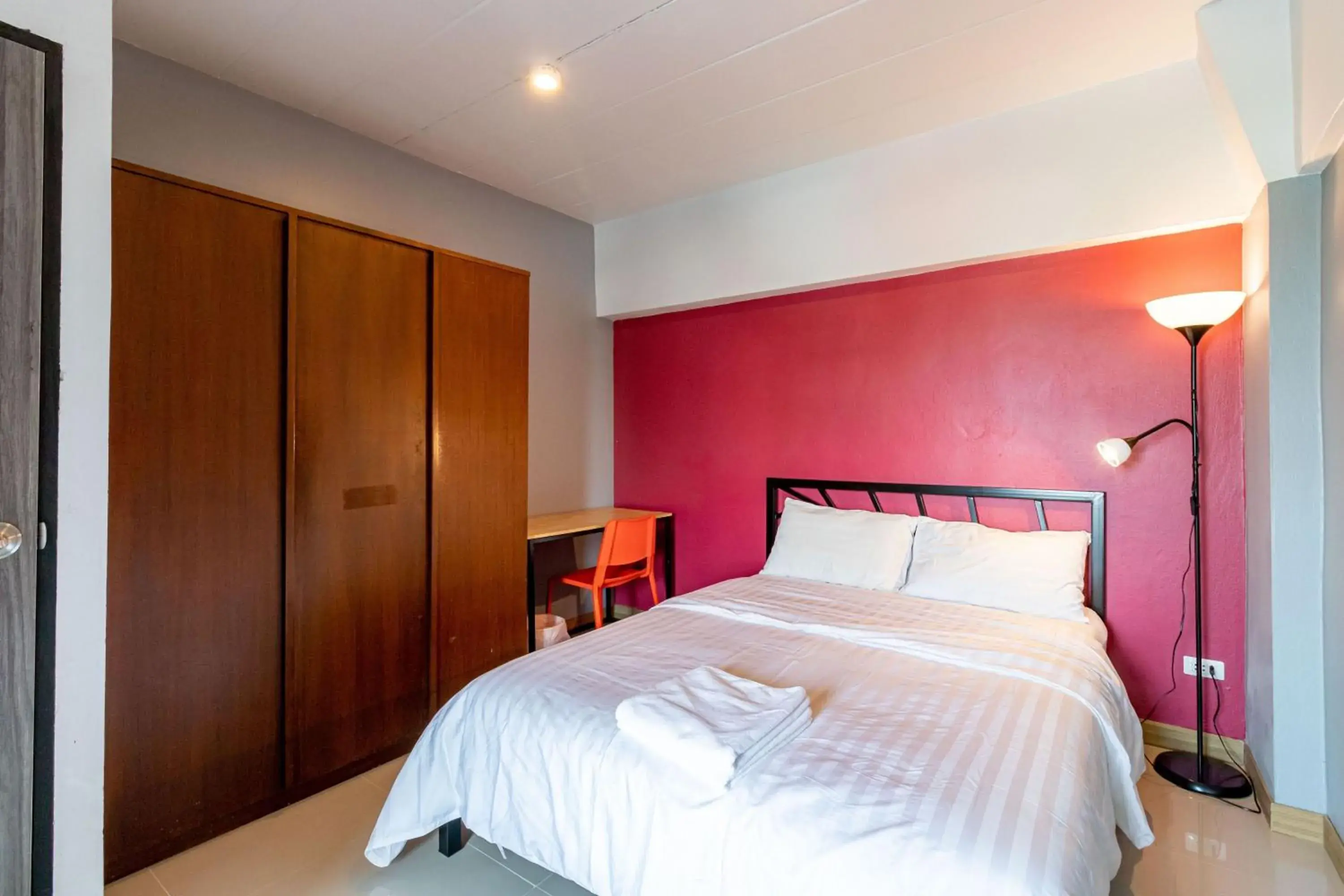 Photo of the whole room, Bed in Living Naraa Place Photo of the whole room, Bed in Living Naraa Place