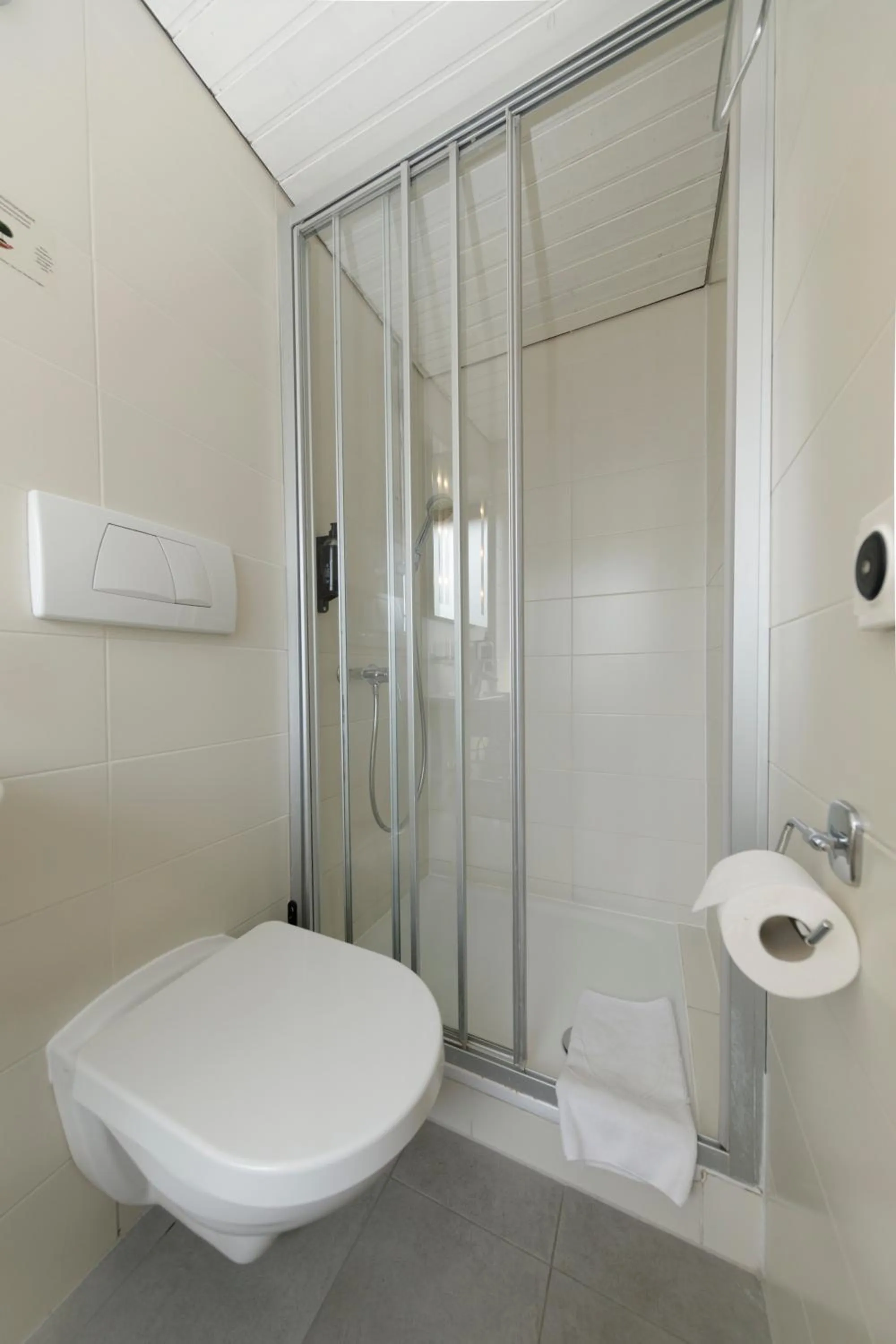 Bathroom in Hôtel de l'Ange