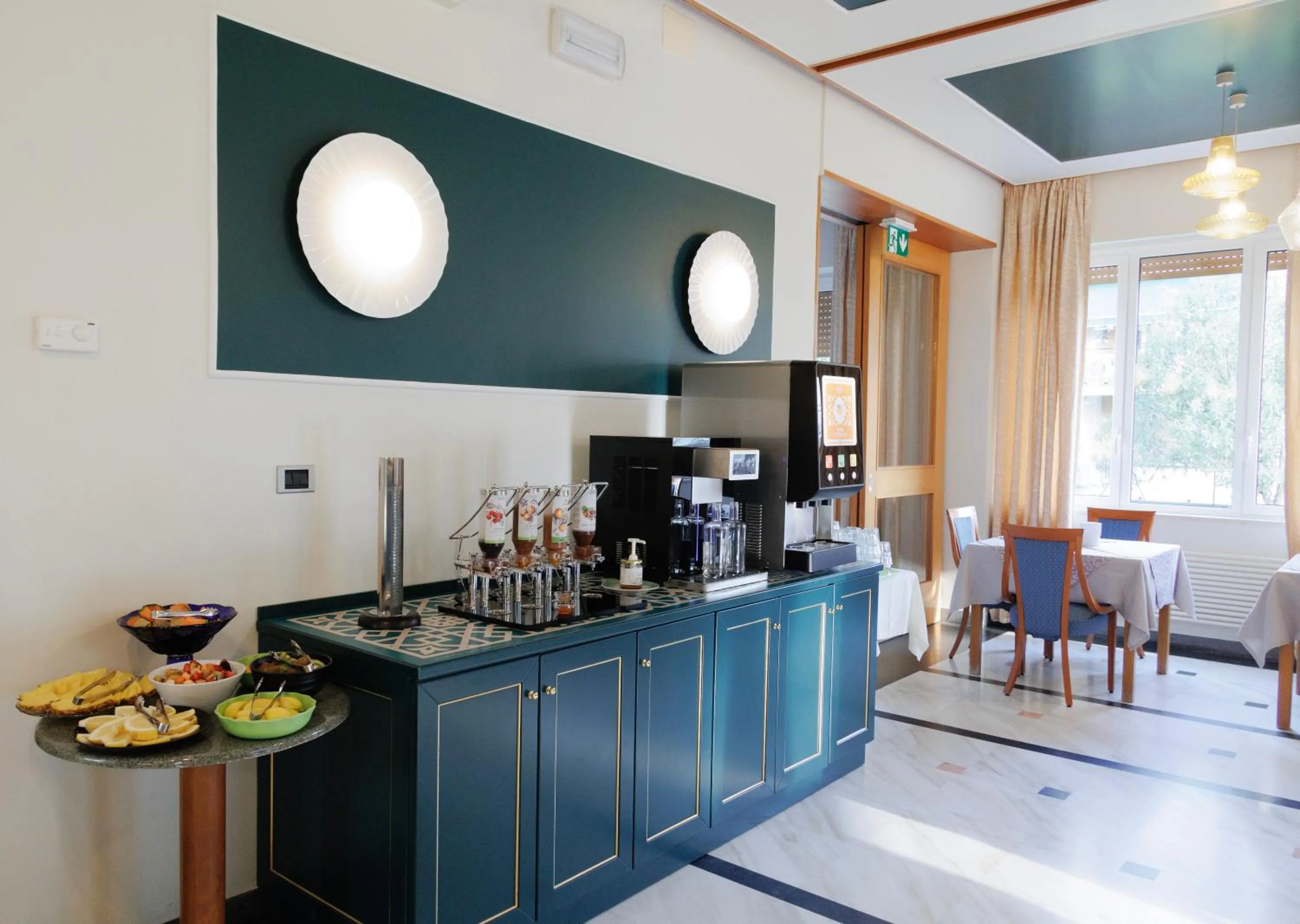 Restaurant/places to eat in Hotel Villa Adriana