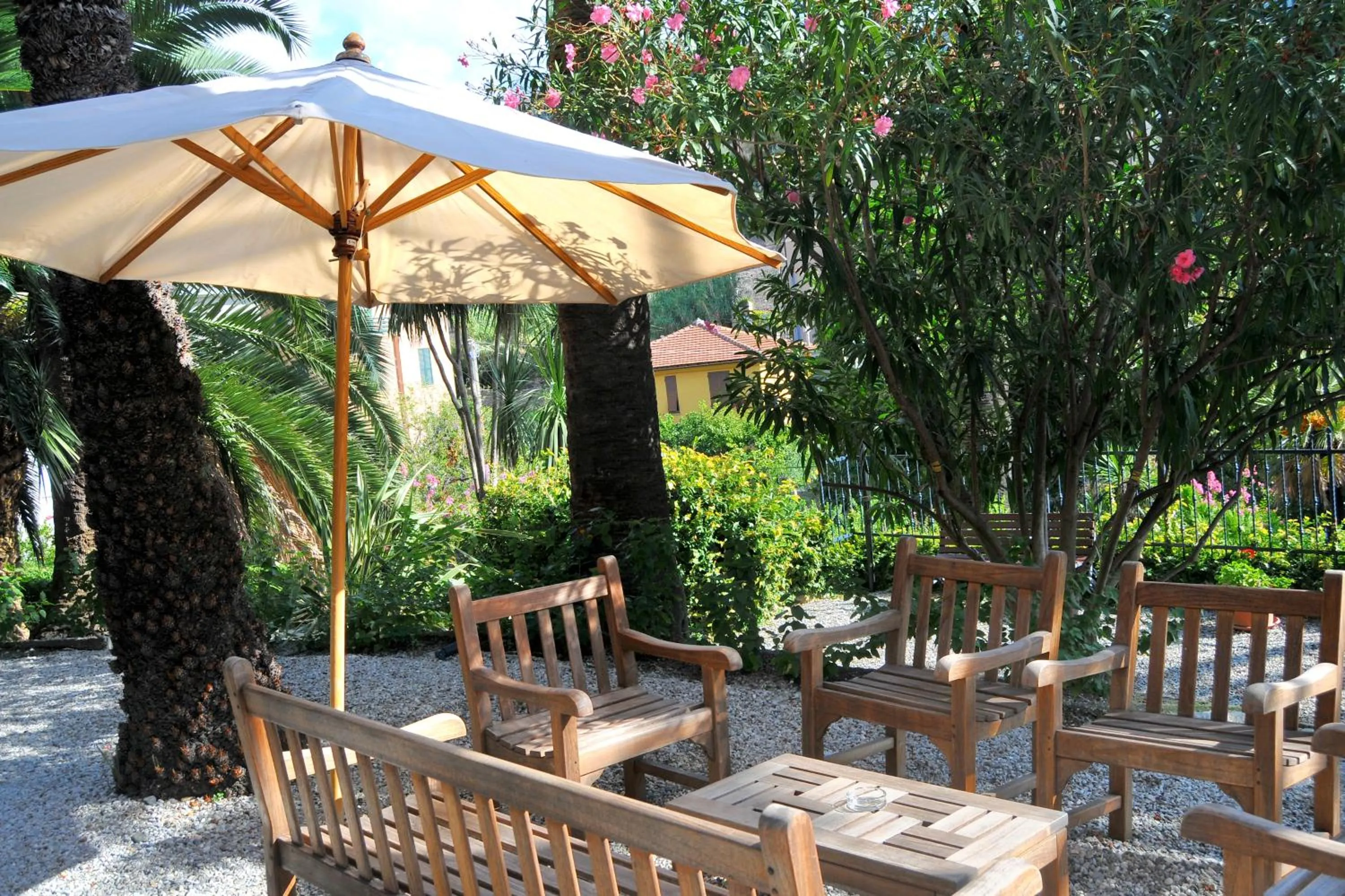 Garden in Hotel Villa Adriana