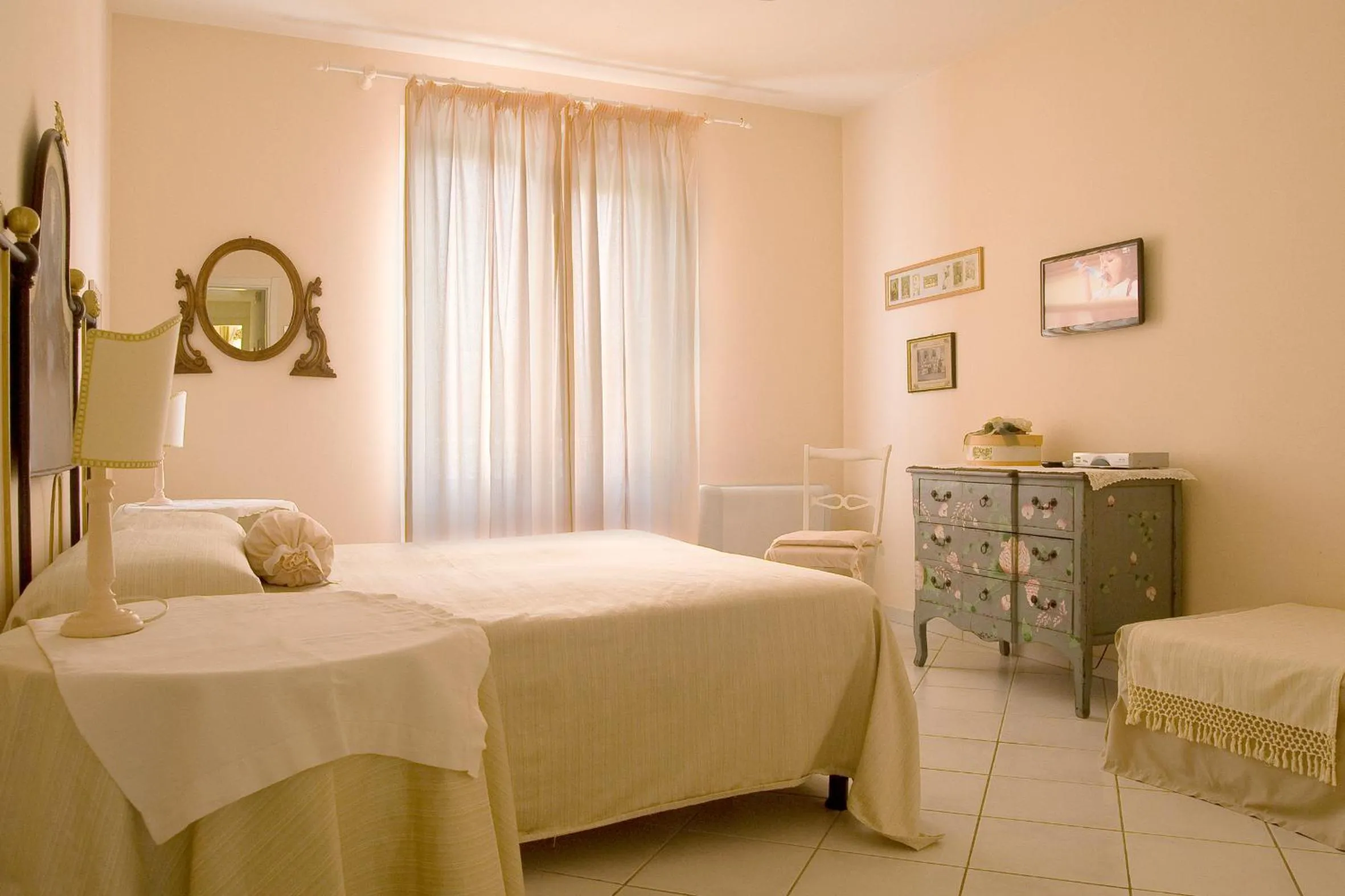 Photo of the whole room, Bed in Villa Amelia Rooms