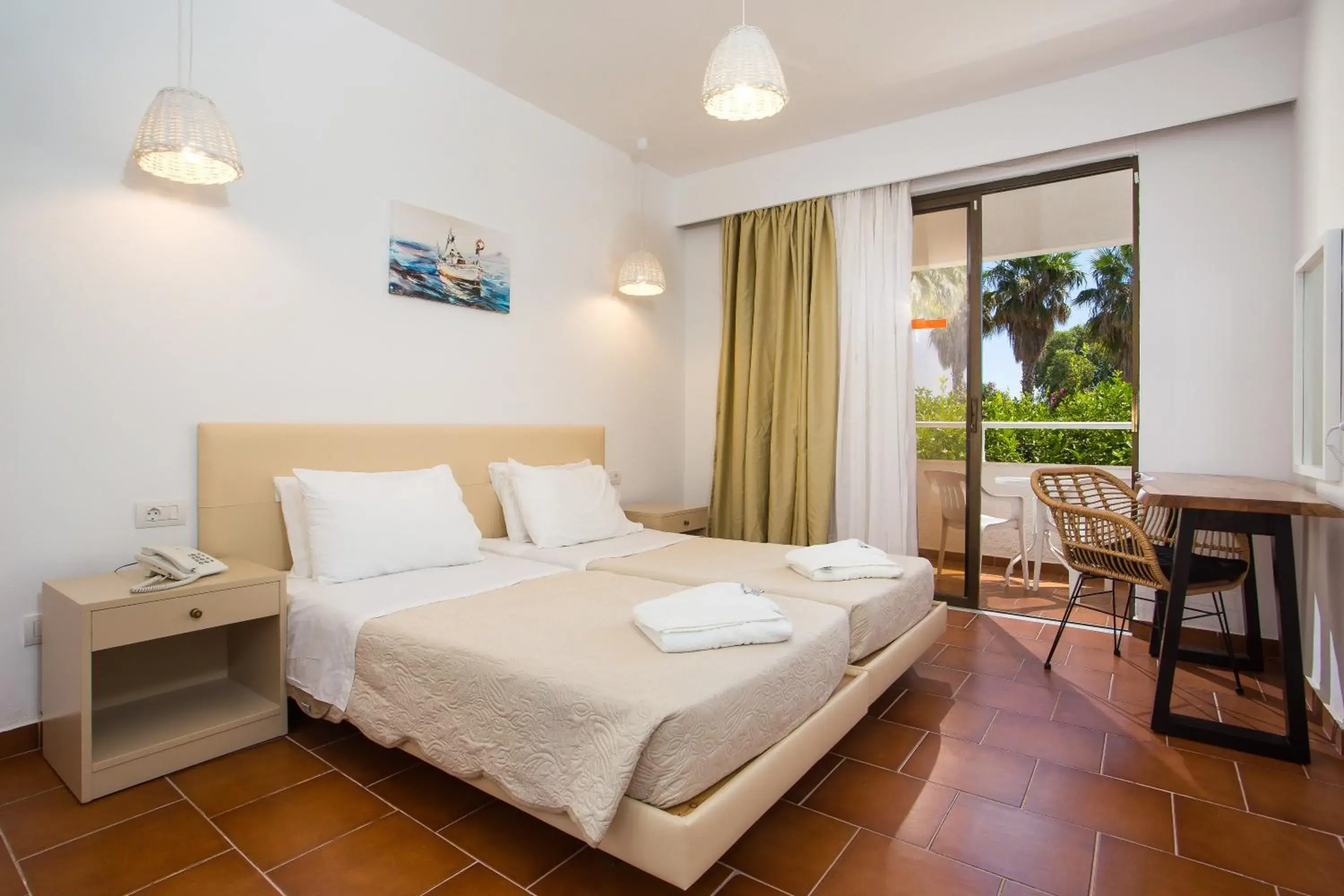 Photo of the whole room, Bed in Muses Hotel Photo of the whole room, Bed in Muses Hotel