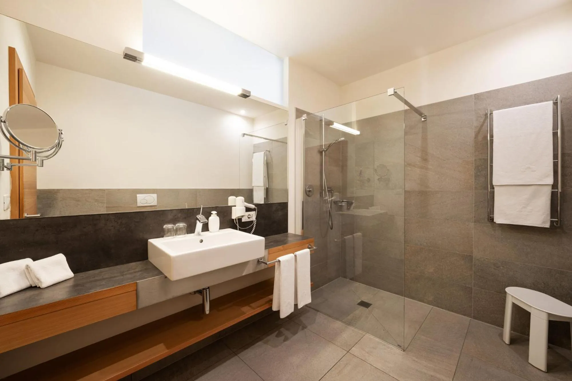 Bathroom in Alagundis Apartment Residence