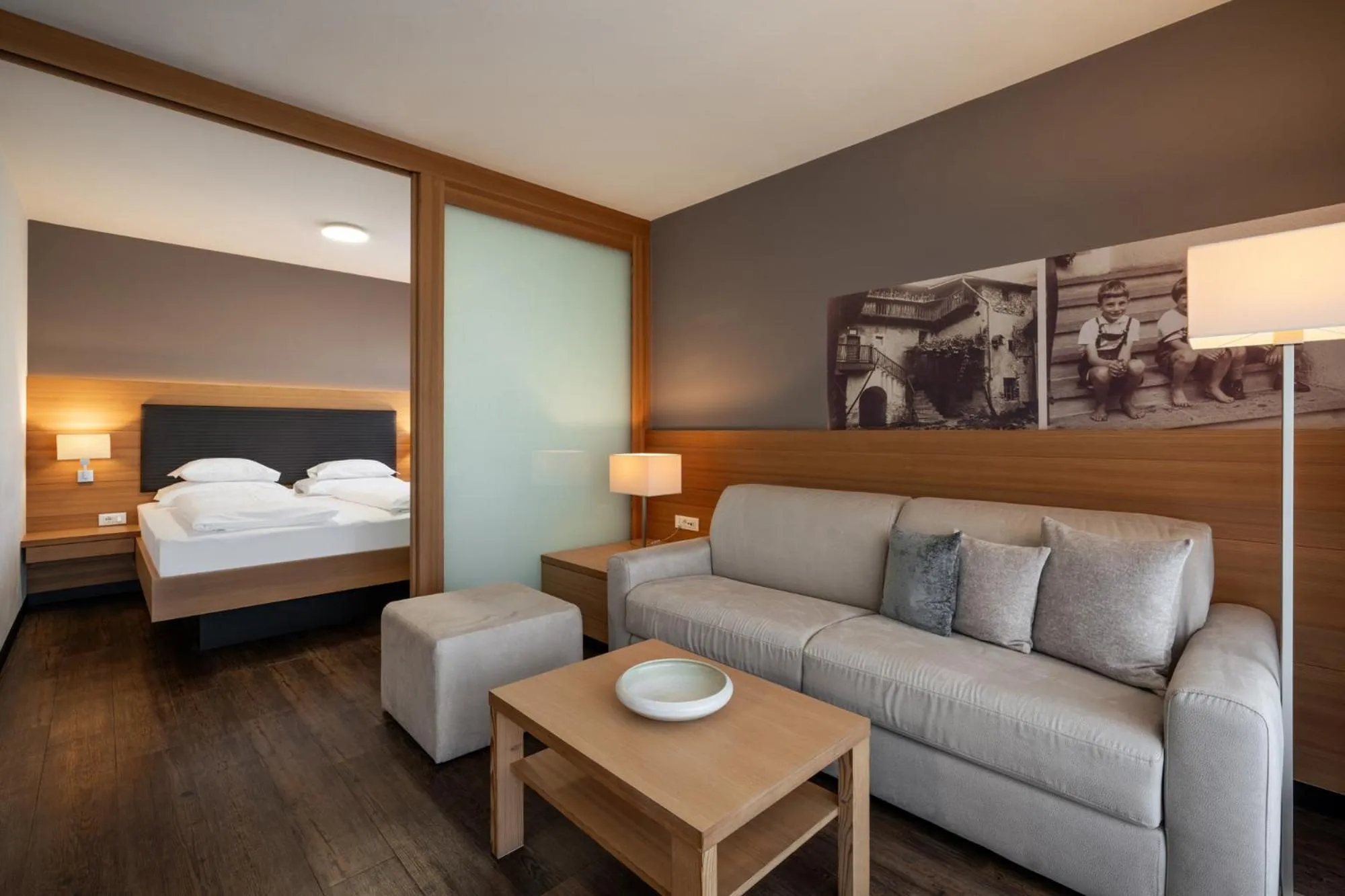 Seating area, Bed in Alagundis Apartment Residence