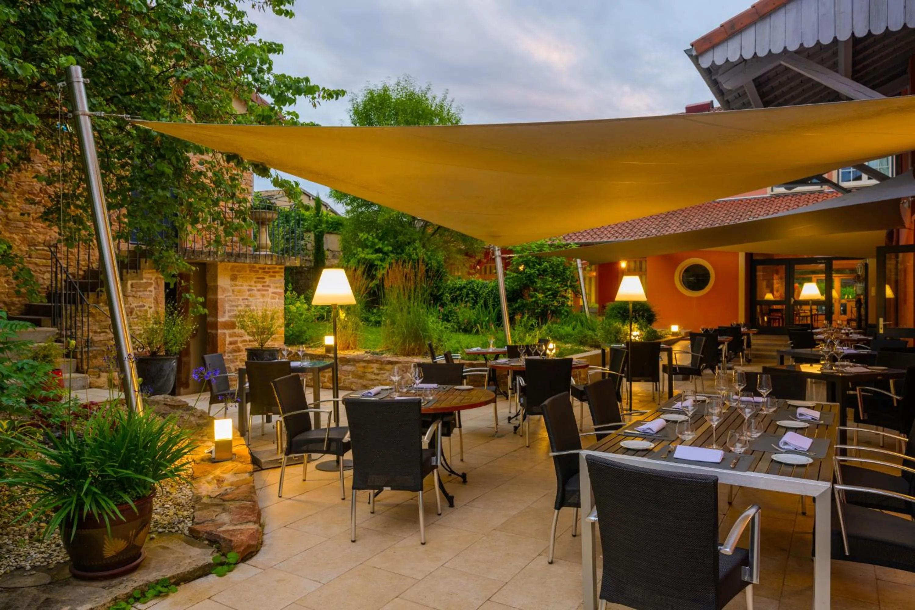 Patio in Le Moulin du Gastronome
