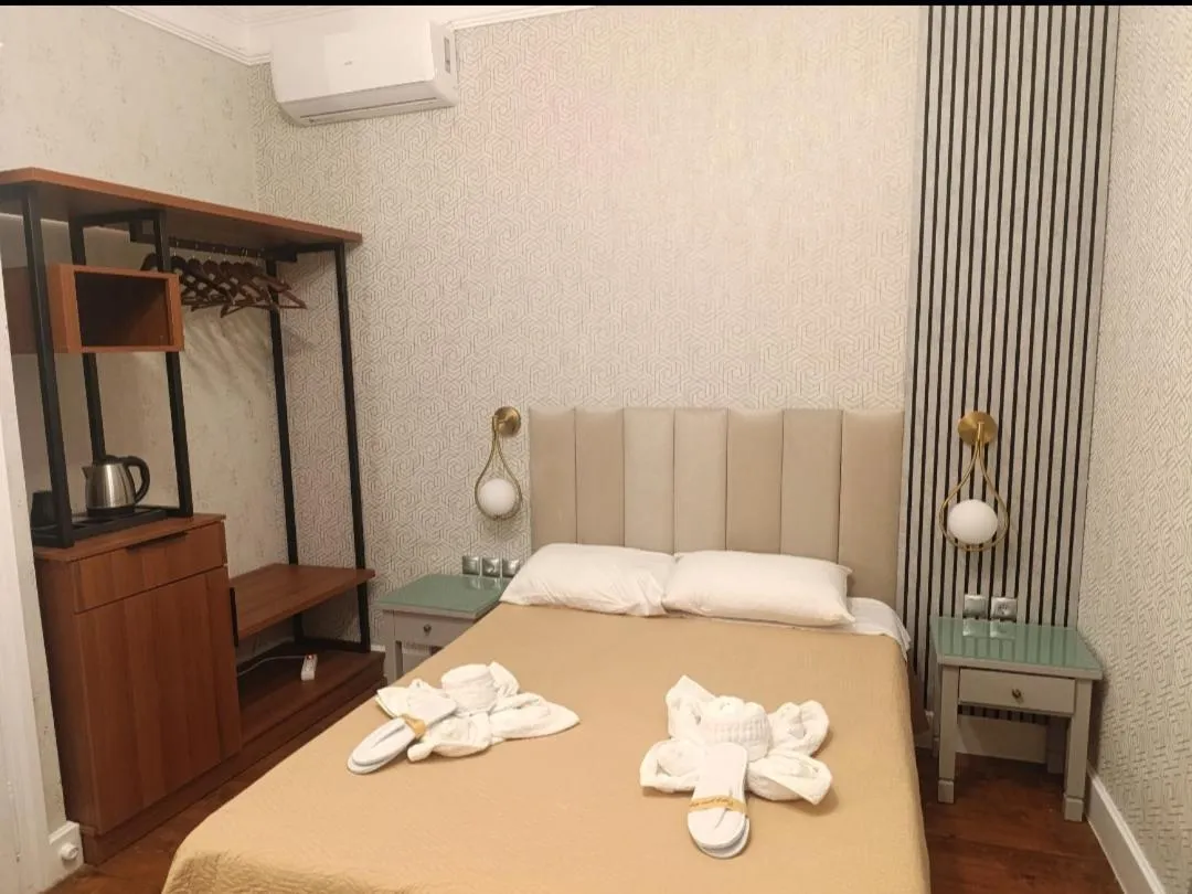 Bed in Villa Melina Hotel