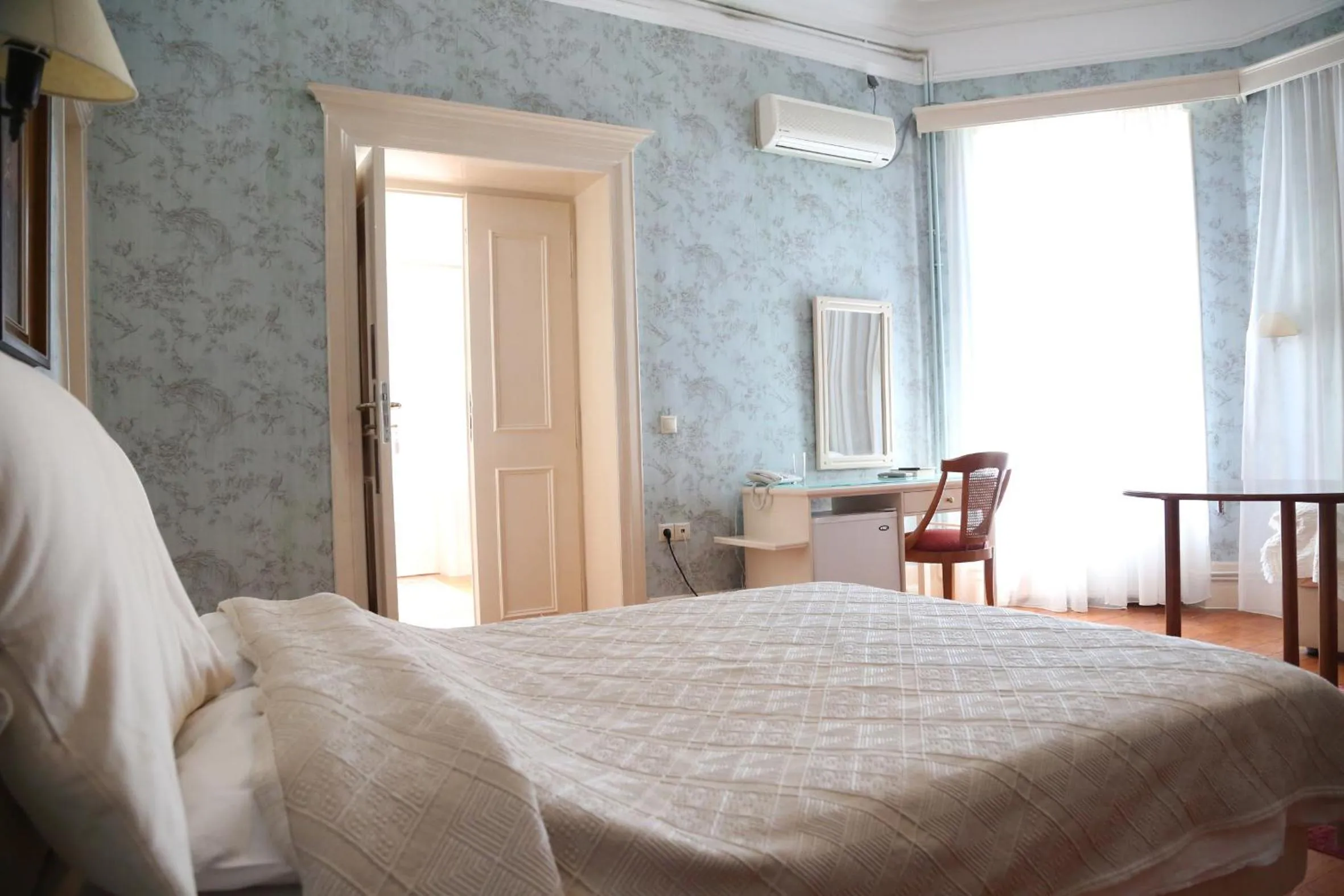 Bed in Villa Melina Hotel