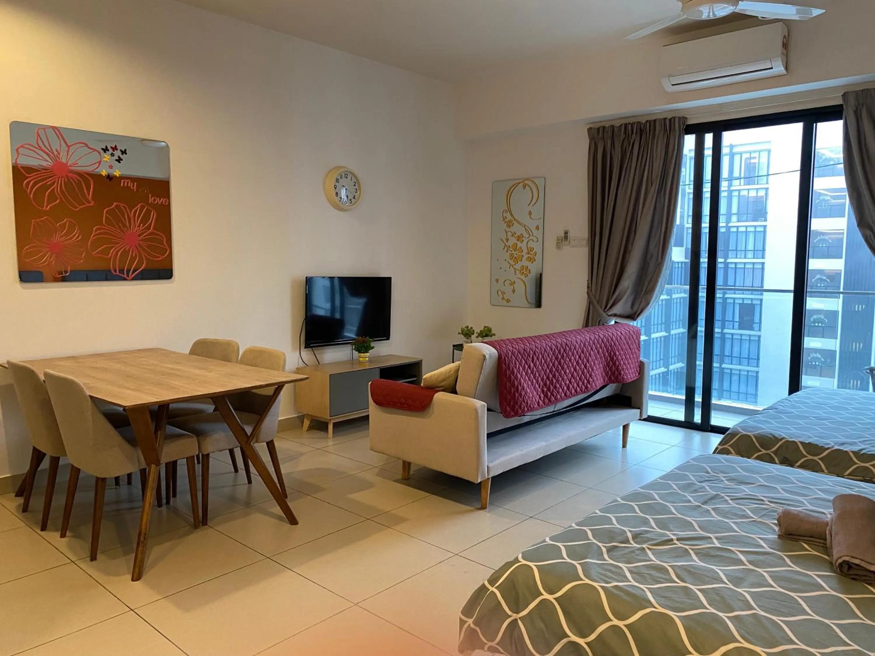 Living room, Bed in Resort Suite @Midhill Genting